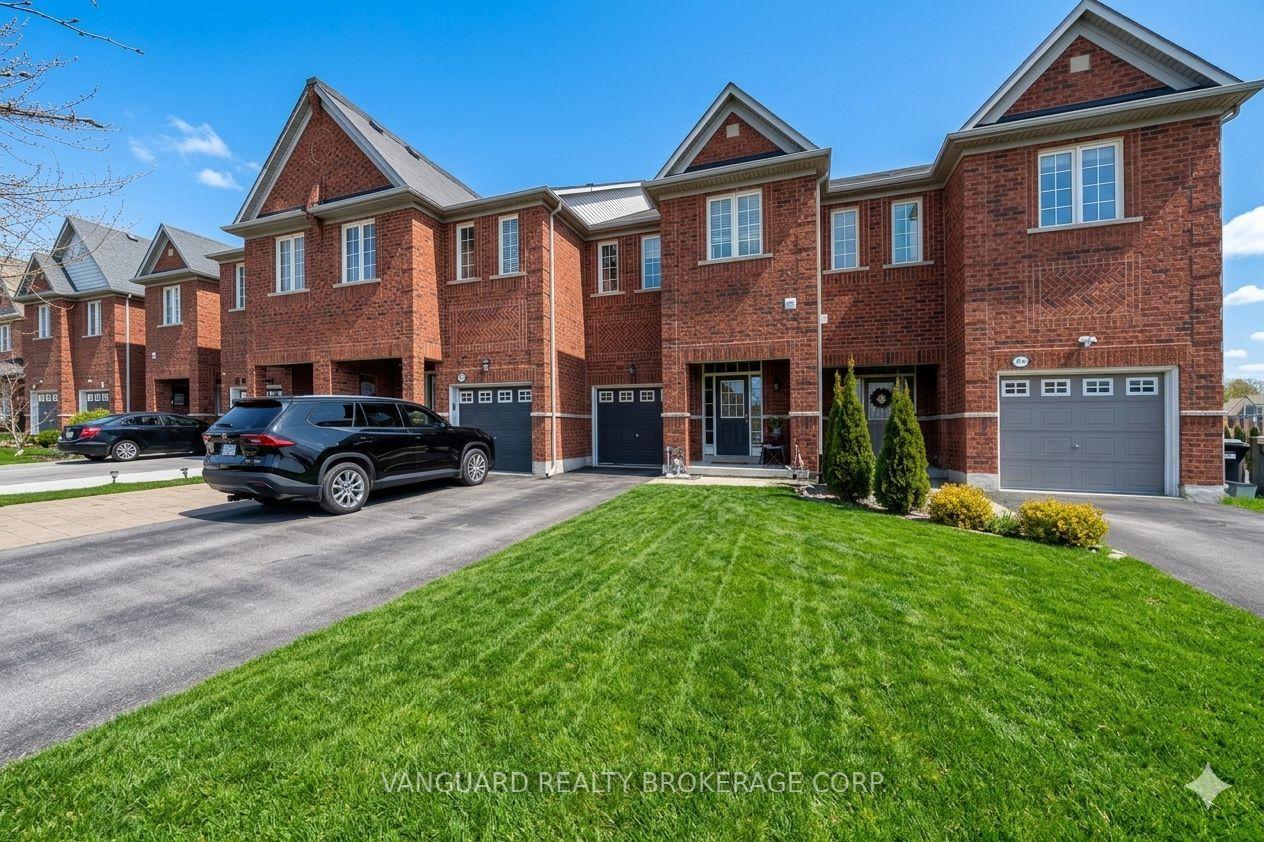 63 McCann Crescent — photo 1