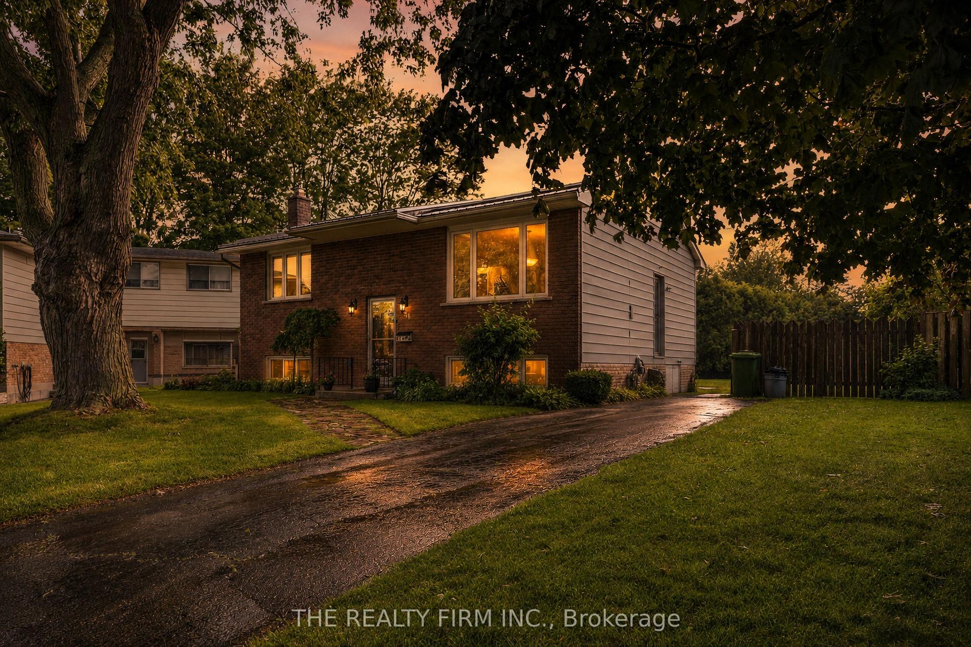 38 Taylor Crescent, St. Thomas — Detached for sale, photo 1