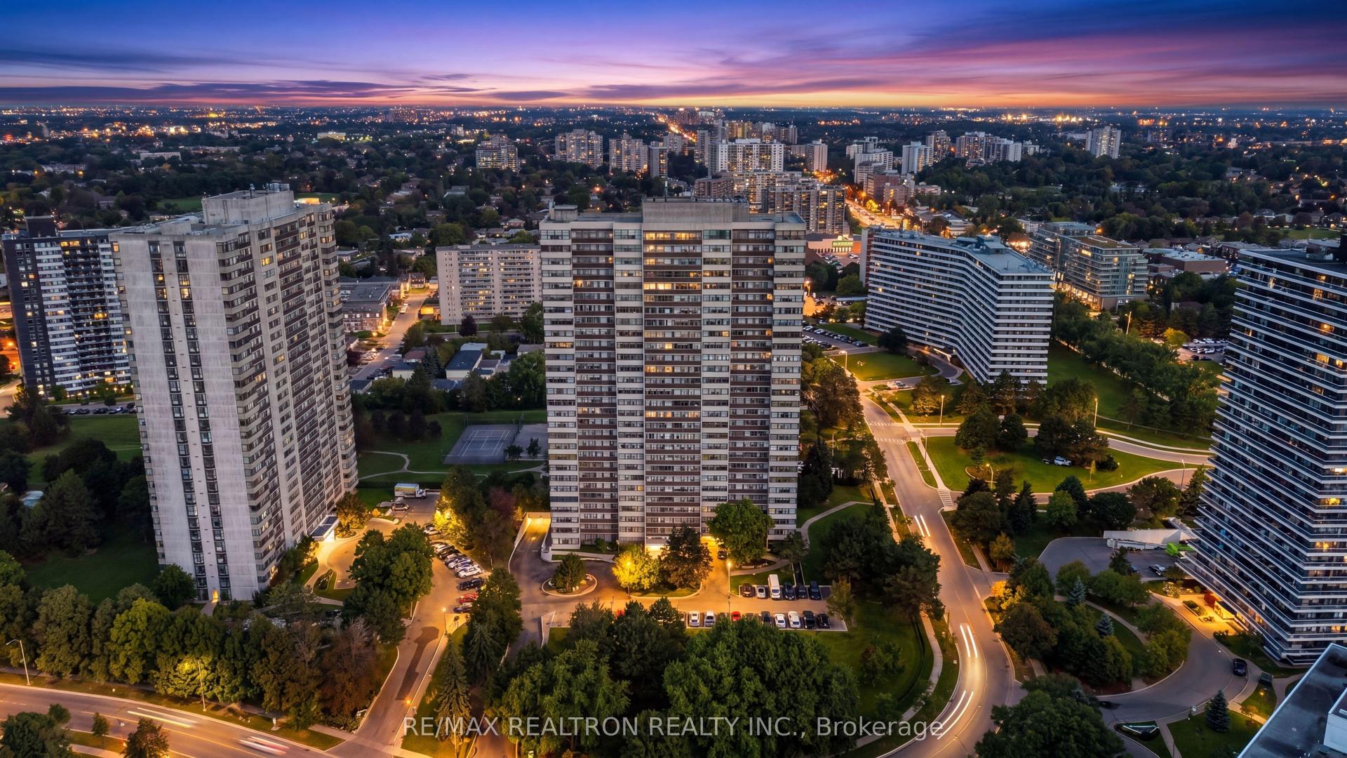 100 Antibes Drive 804 #804, Toronto — Condo for sale, photo 1