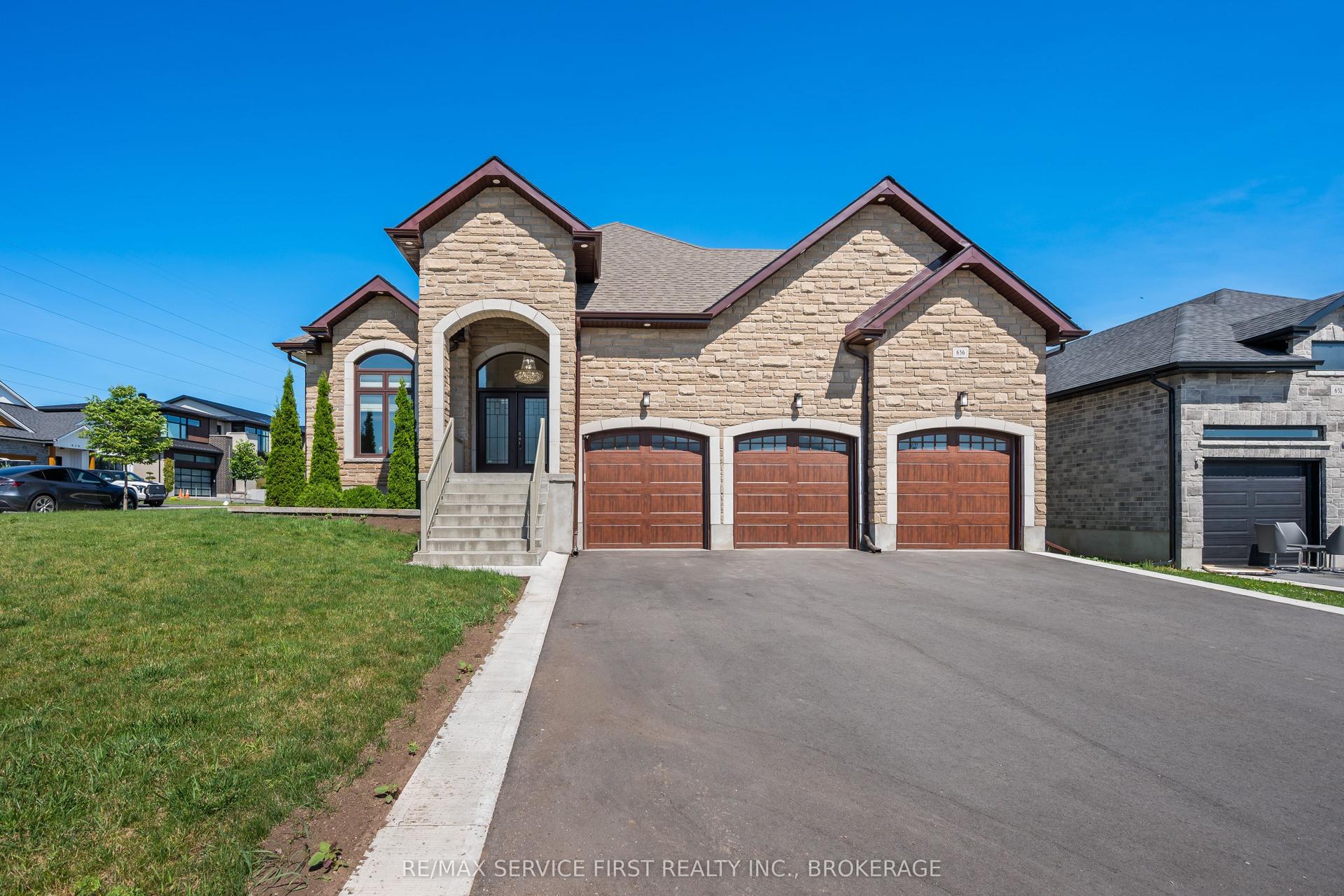636 Mandara Drive, Kingston — Detached for sale, photo 1