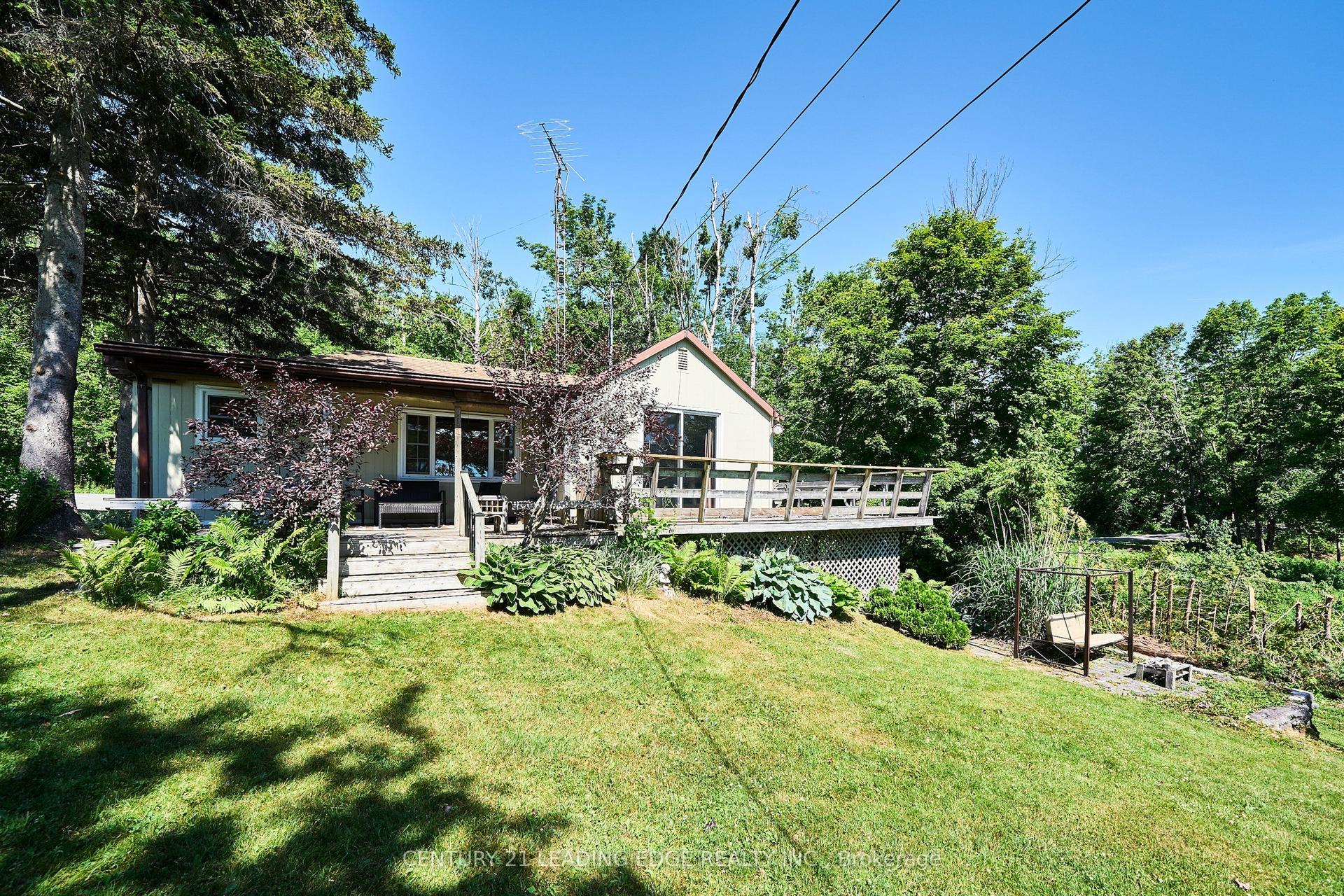 225 Arnott Drive — photo 1