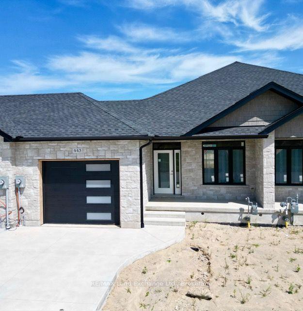 443 IVINGS Drive — photo 1
