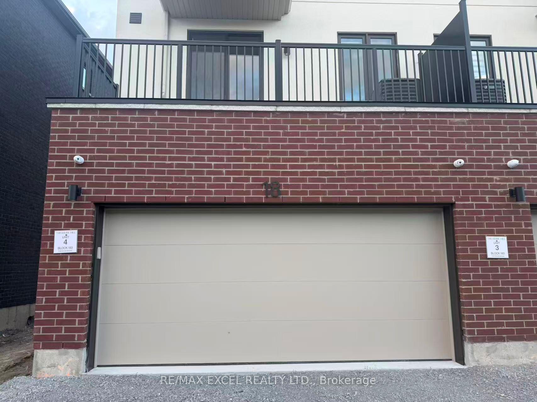 18 Big Willow Crescent Main & Basement #Main & Basement — photo 1