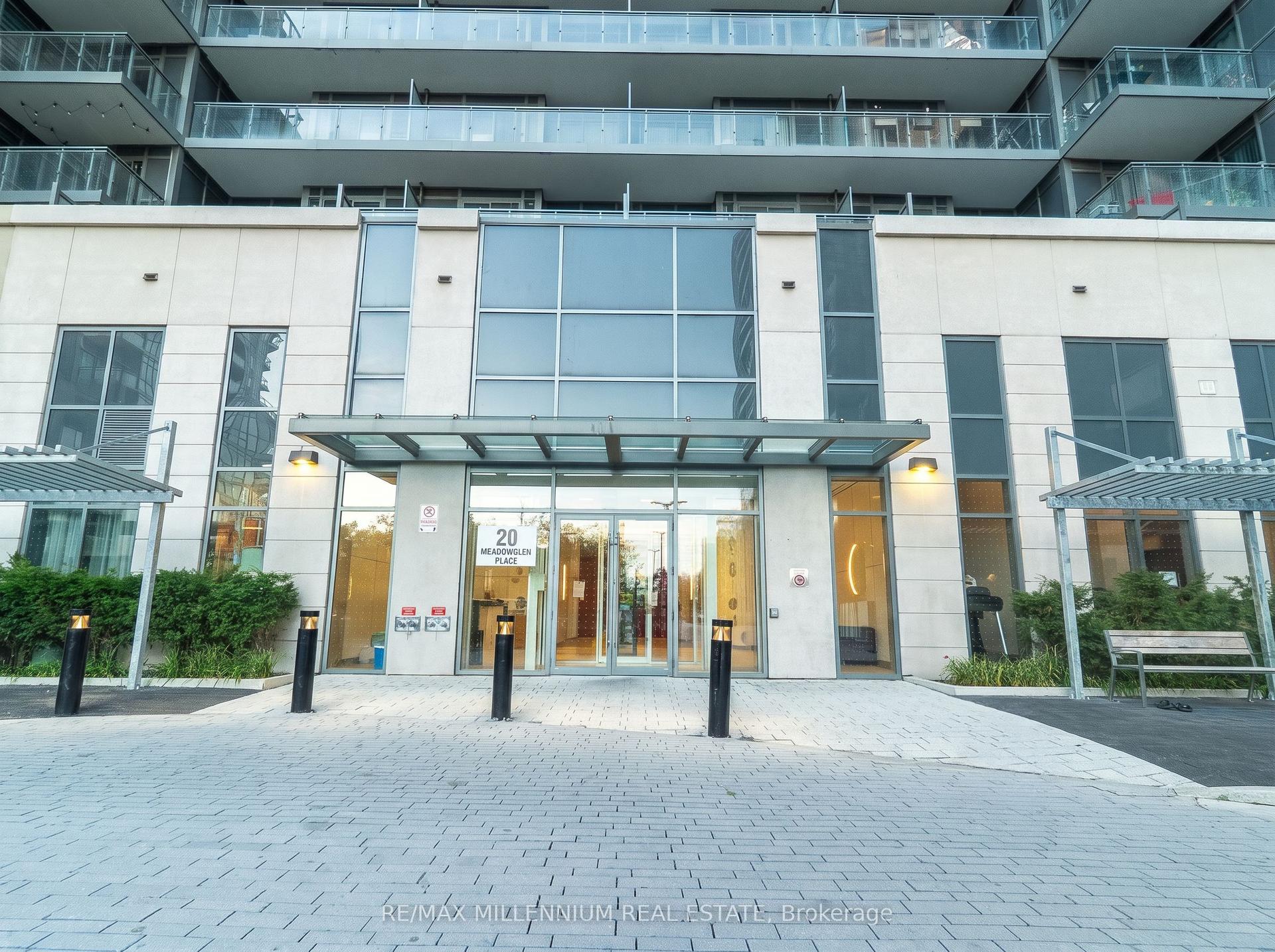 20 Meadow Glen Place 1206 #1206, Toronto — Condo for sale, photo 1