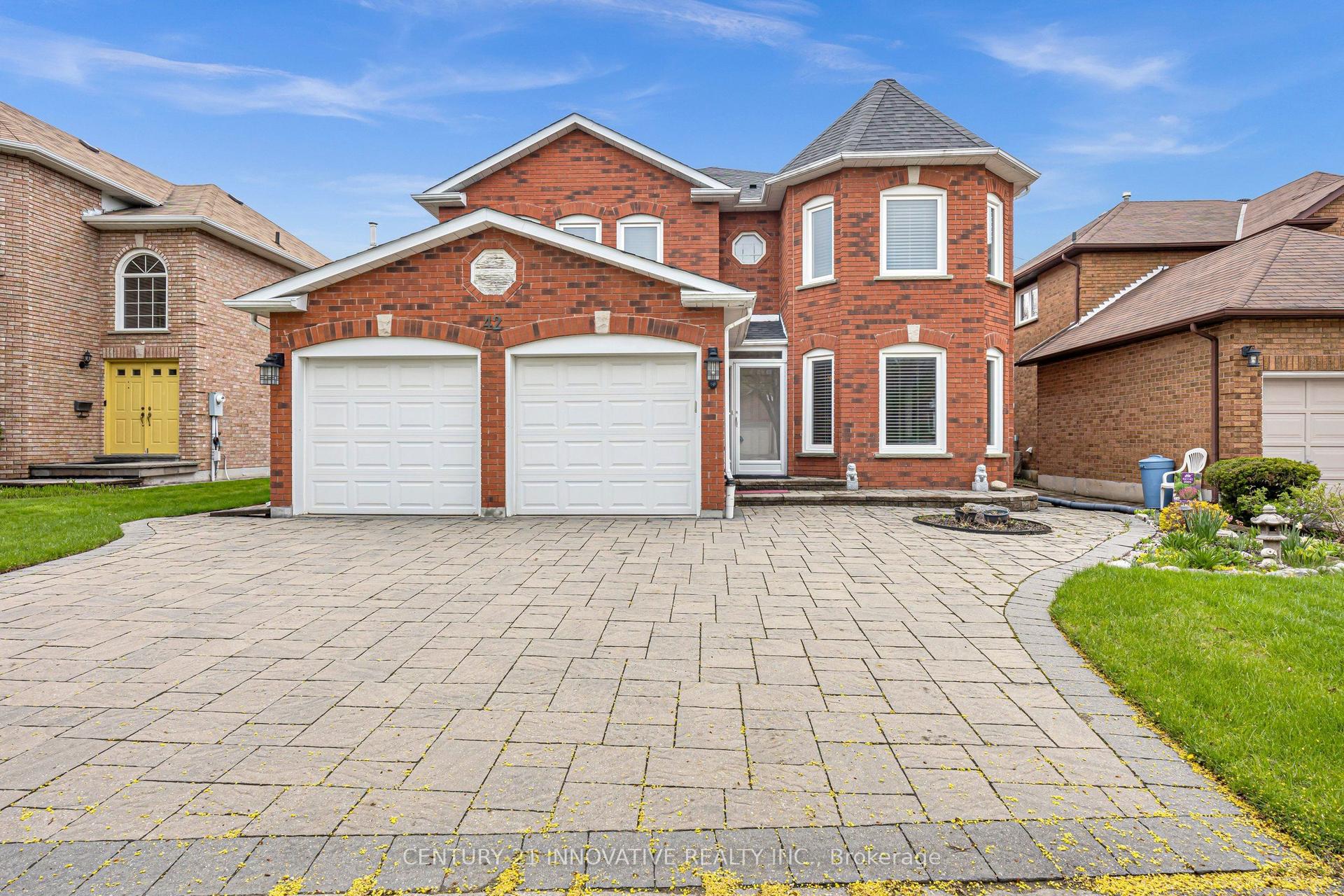 42 Kevi Crescent — photo 1