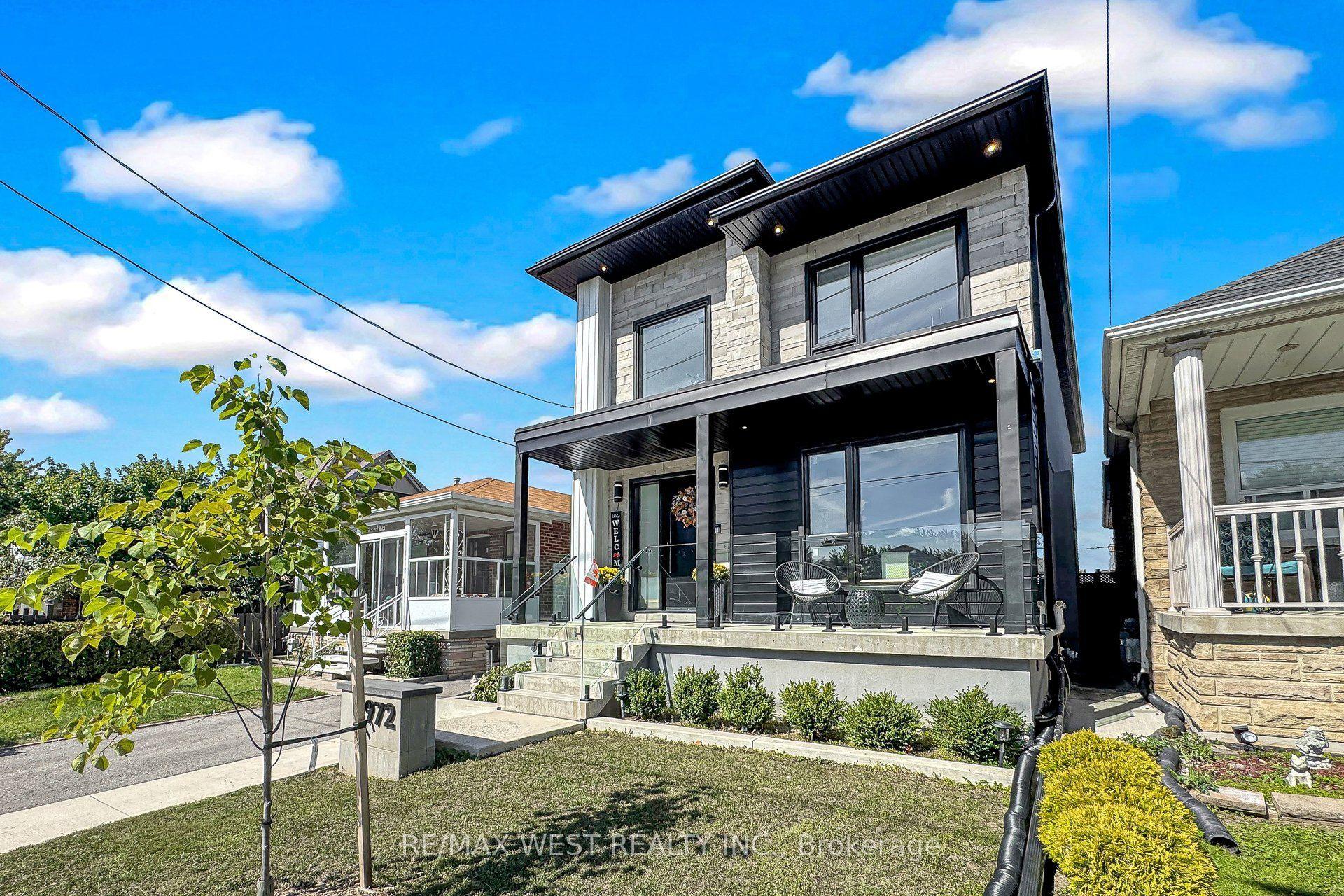 972 Castlefield Avenue, Toronto — Detached for sale, photo 1