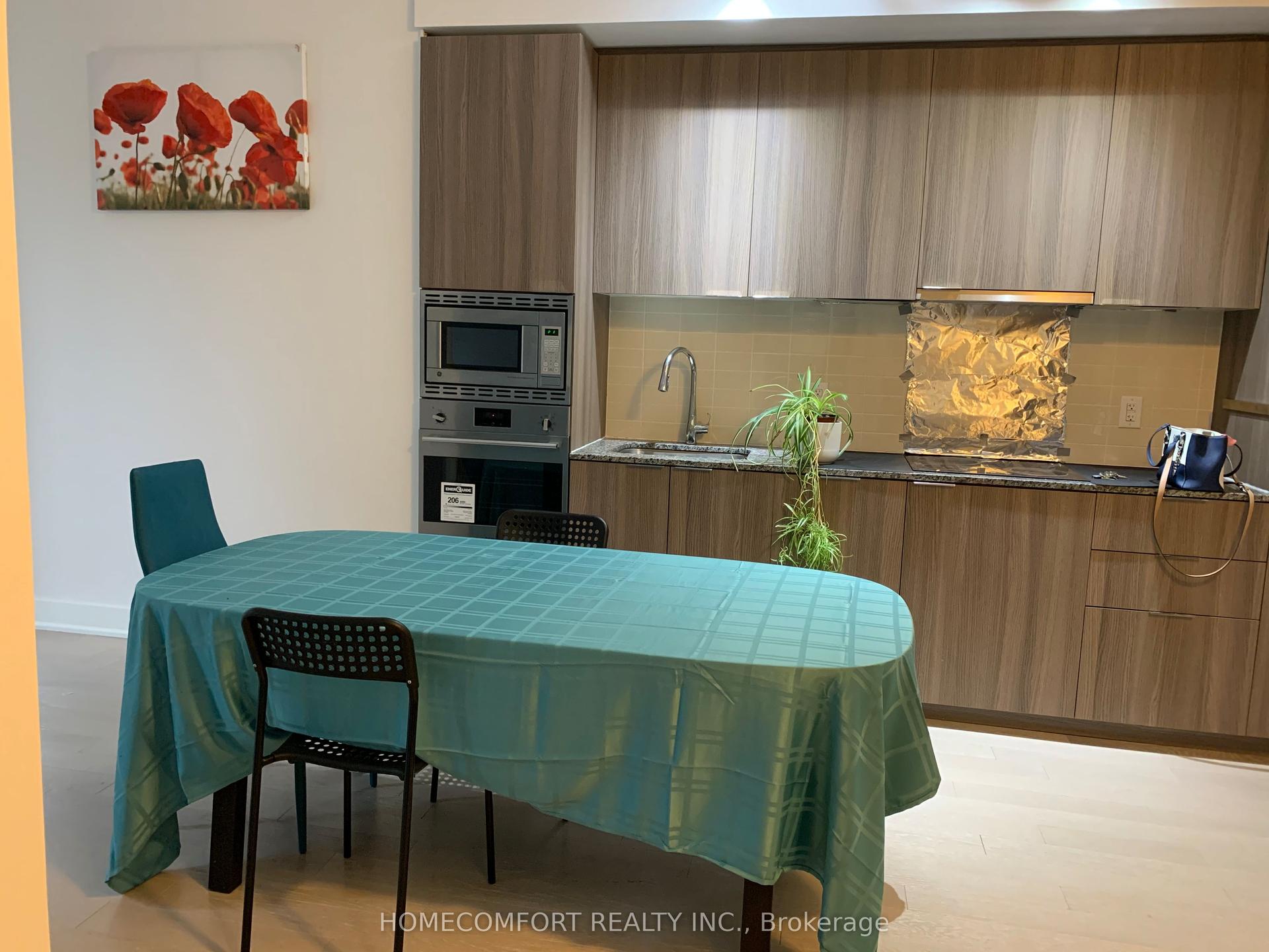 955 Bay Street 205 #205 — photo 1