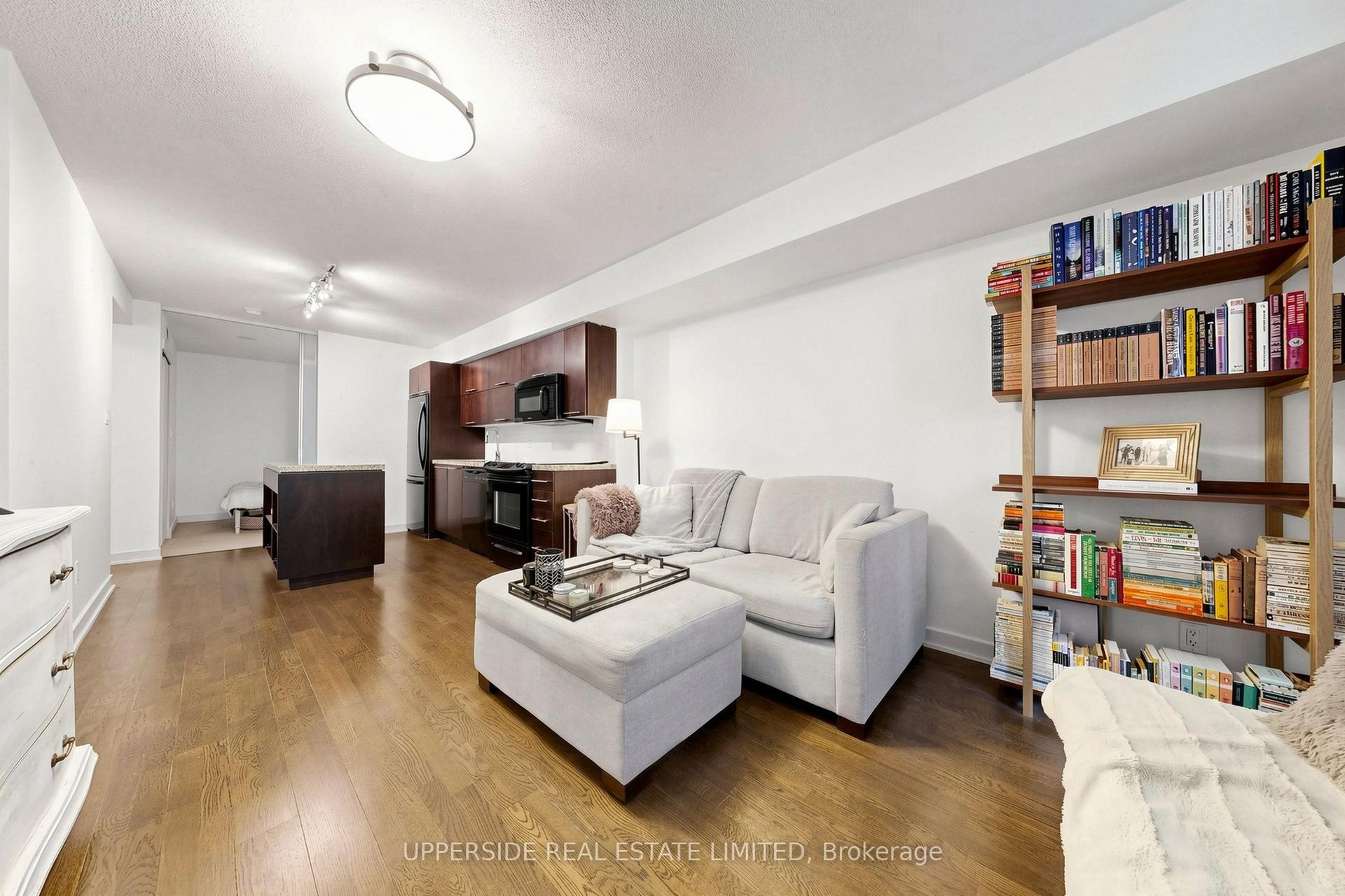 126 Simcoe Street 607 #607, Toronto — Condo for sale, photo 1