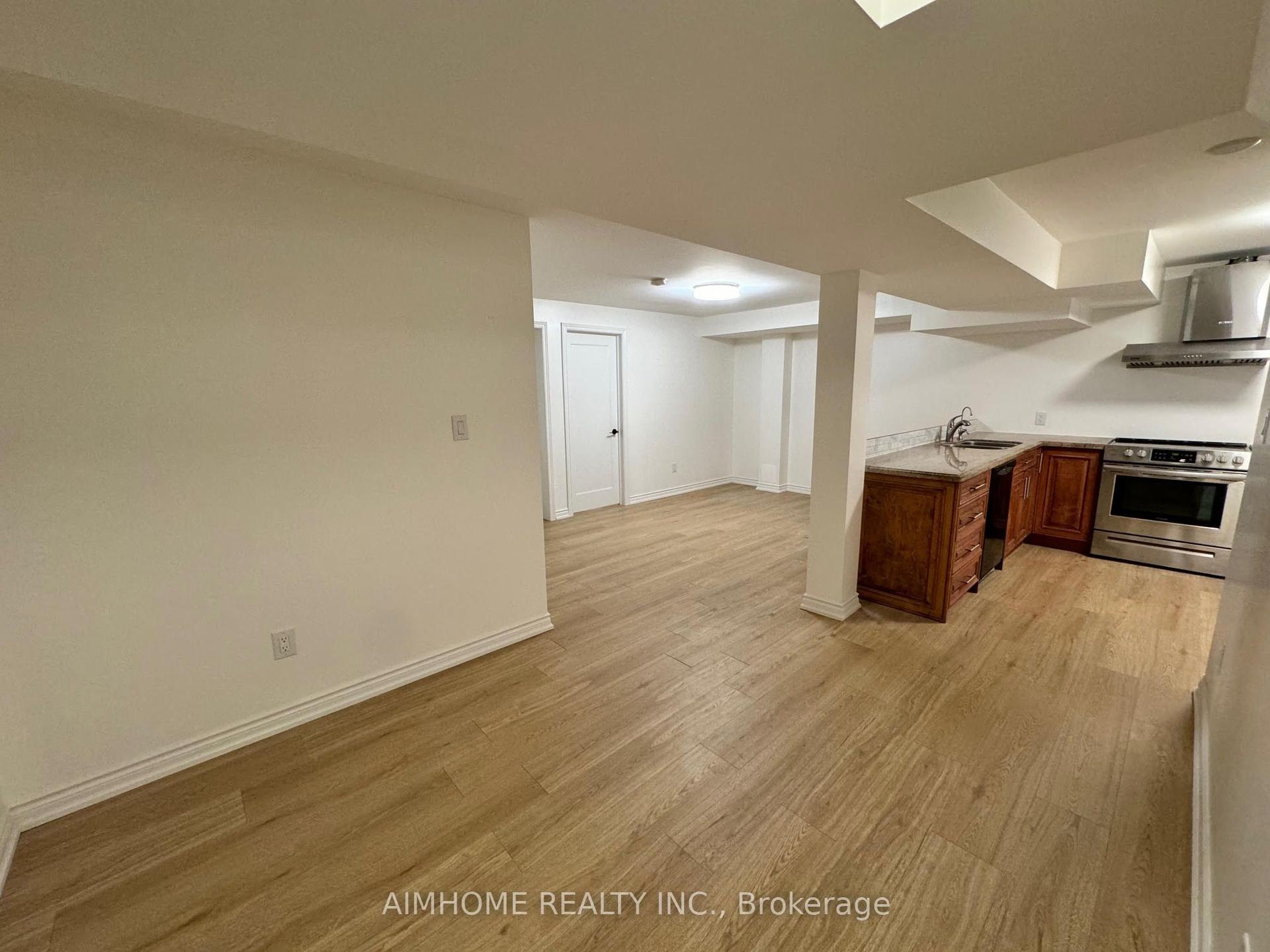 Bsmt 56 Crystal Drive, Richmond Hill — Detached for lease, photo 1