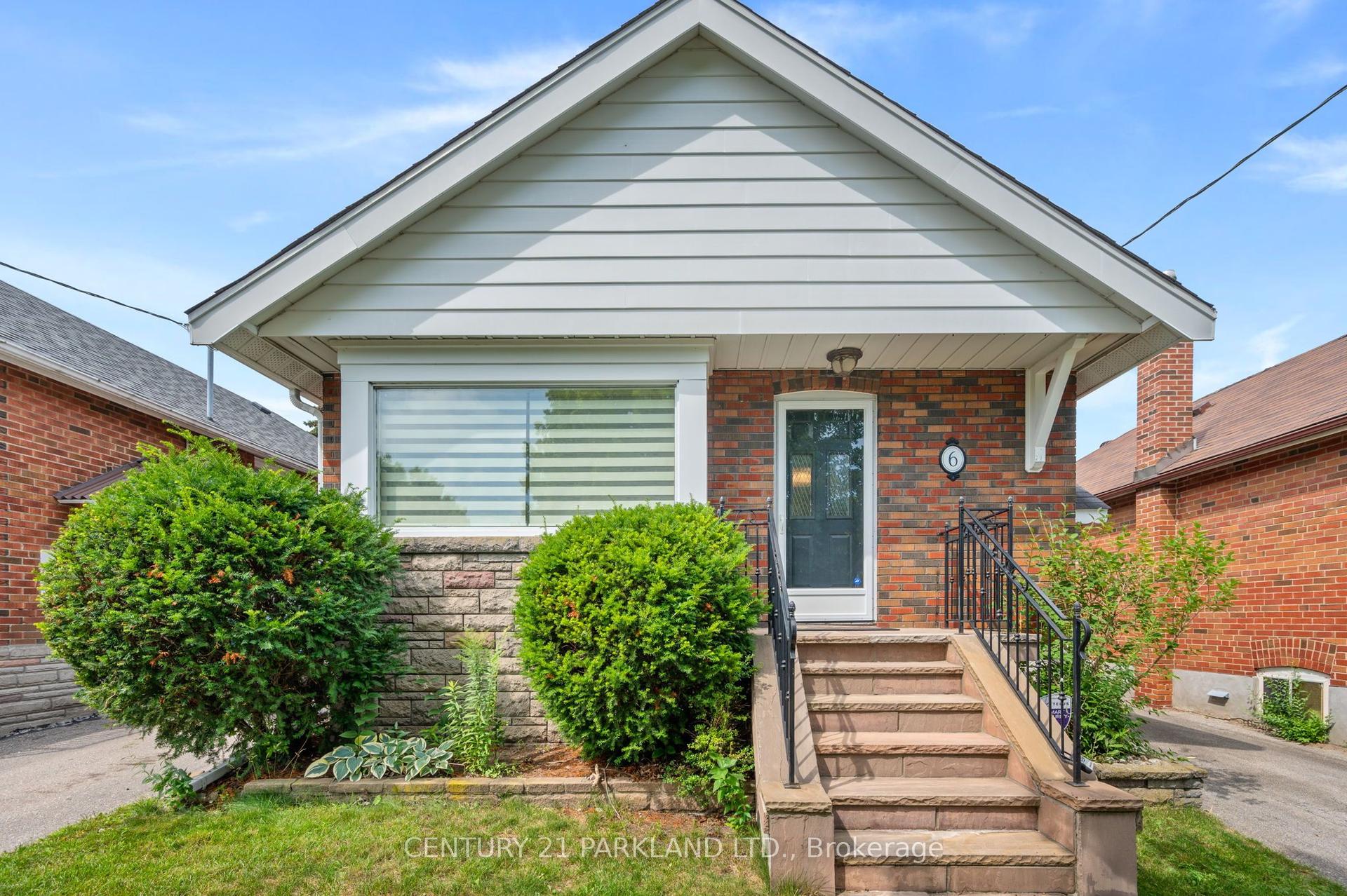 6 Roblin Avenue, Toronto — Detached for lease, photo 1