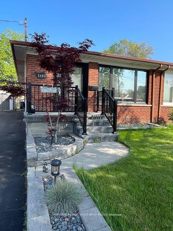 2403 Barclay Road — photo 1