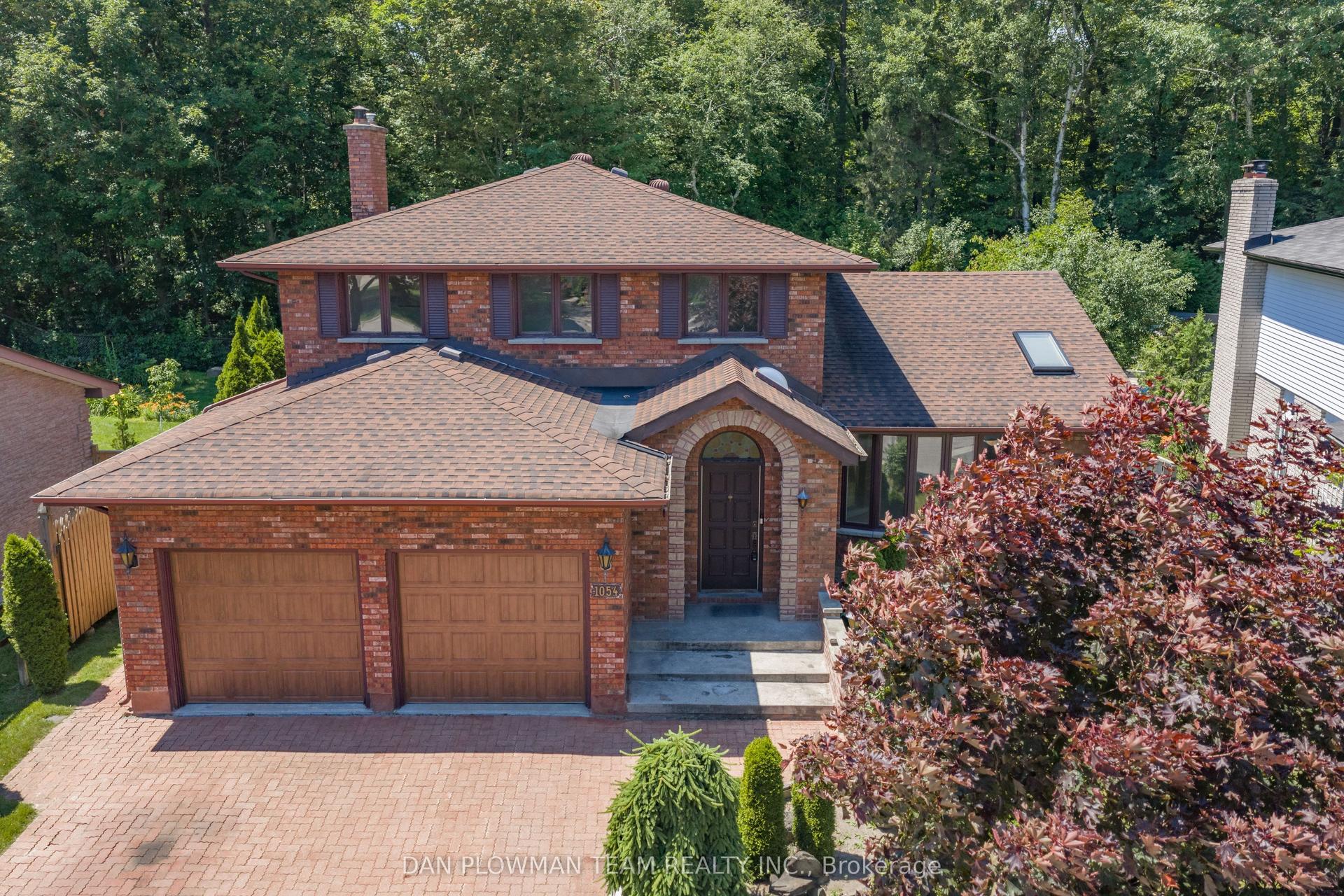 1054 Chelsea Court, Oshawa — Detached for sale, photo 1