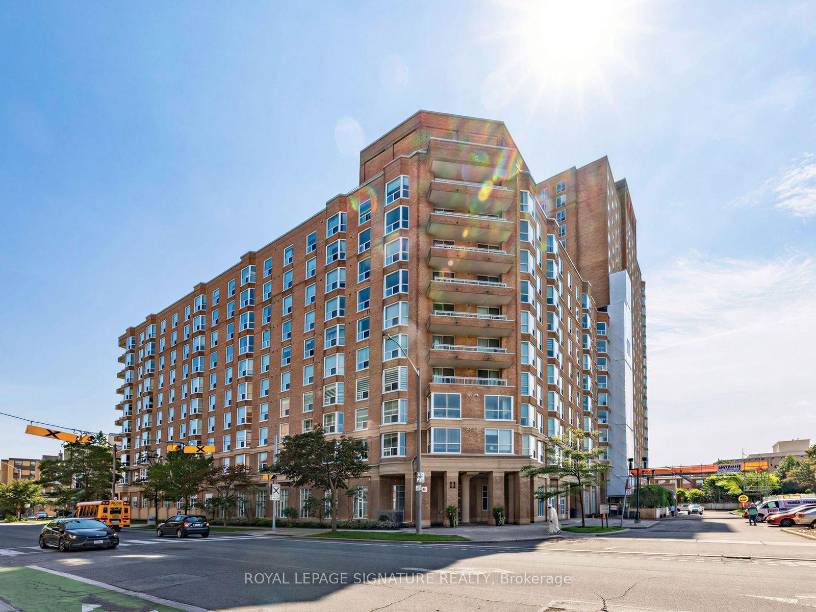 11 Thorncliffe Park Drive 807 #807, Toronto — Condo for sale, photo 1