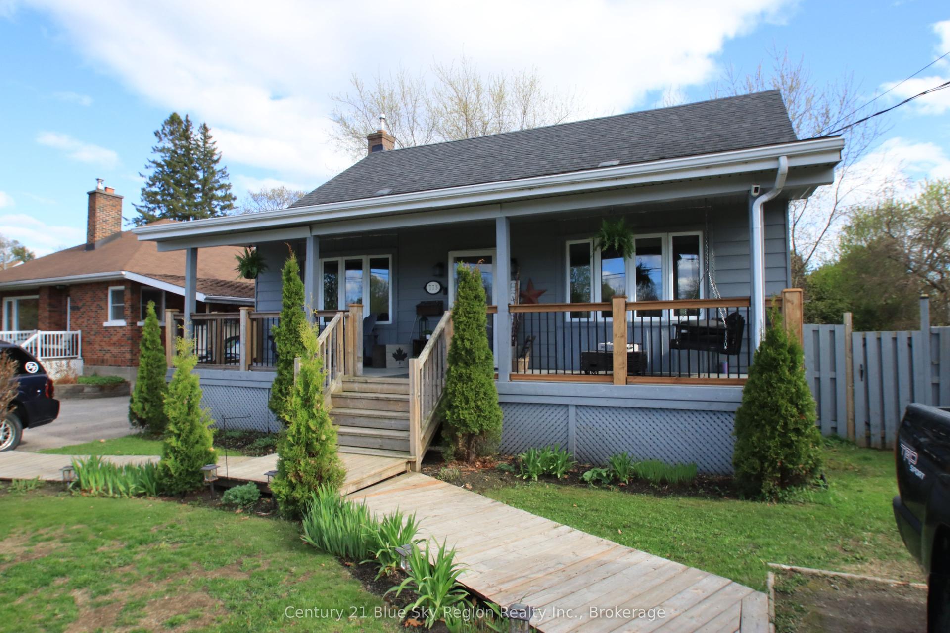 773 Scollard Street — photo 1