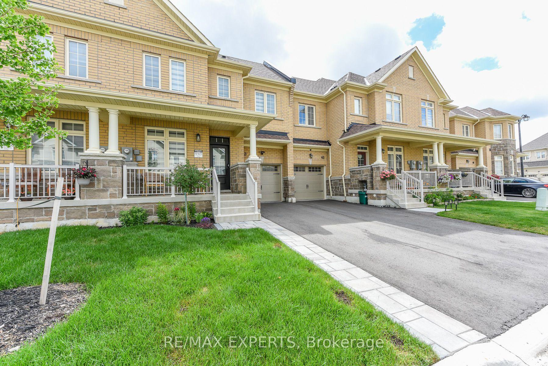 43 Grassbank Road, Brampton — Townhouse for lease, photo 1