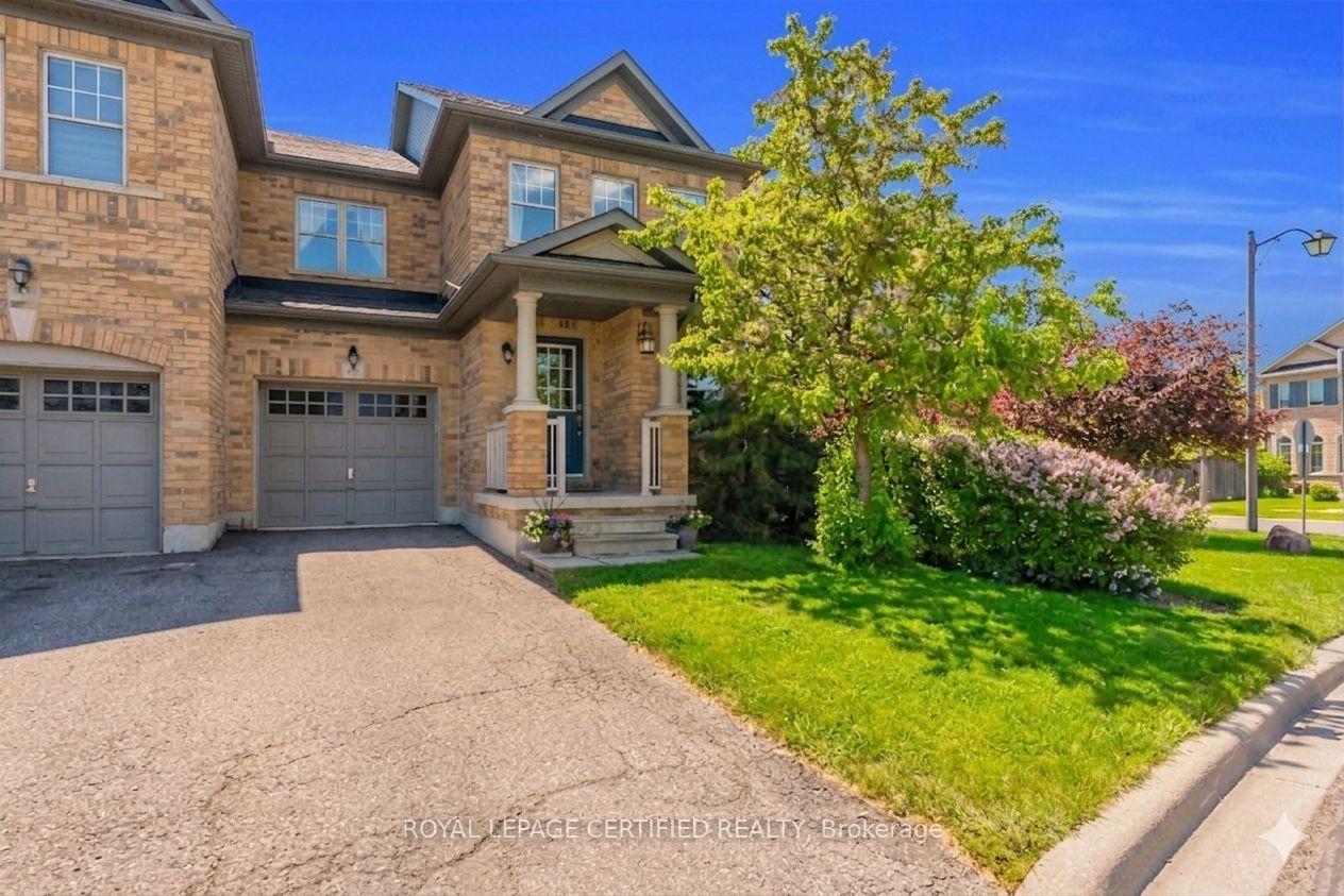 384 Duncan Lane — photo 1