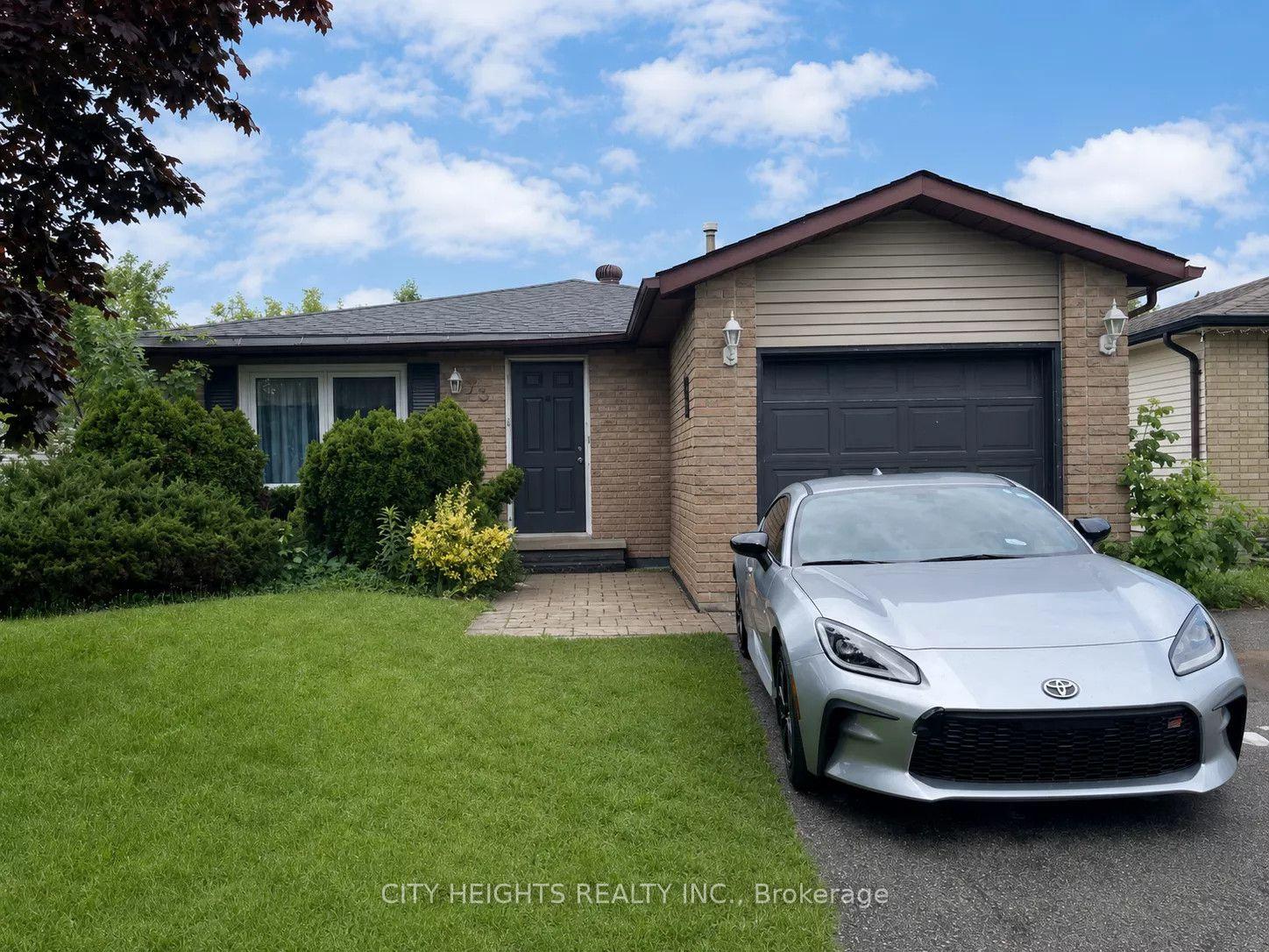 73 Hickling Trail, Barrie — Detached for lease, photo 1