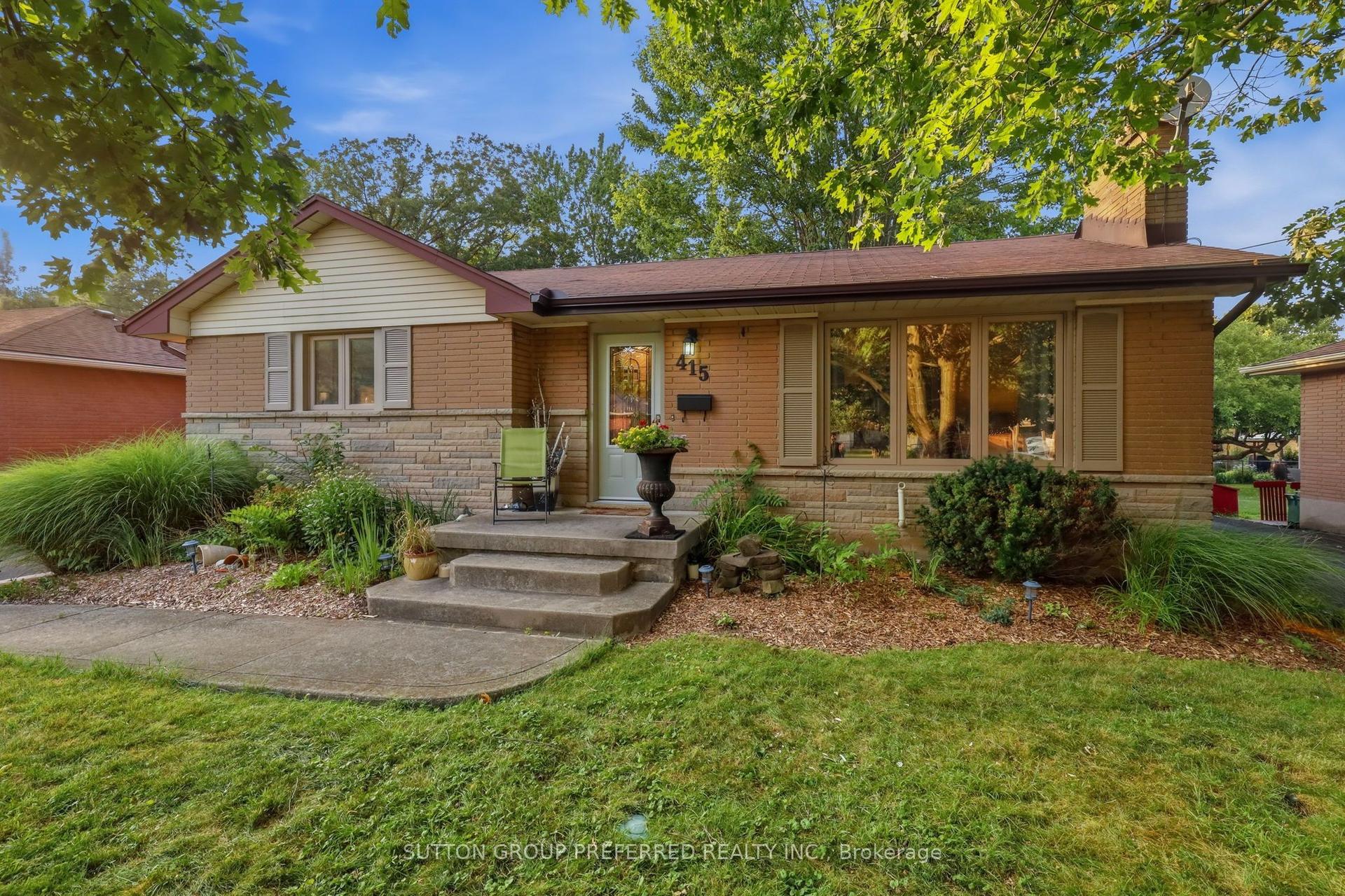 415 Randol Drive, London South — Detached for sale, photo 1