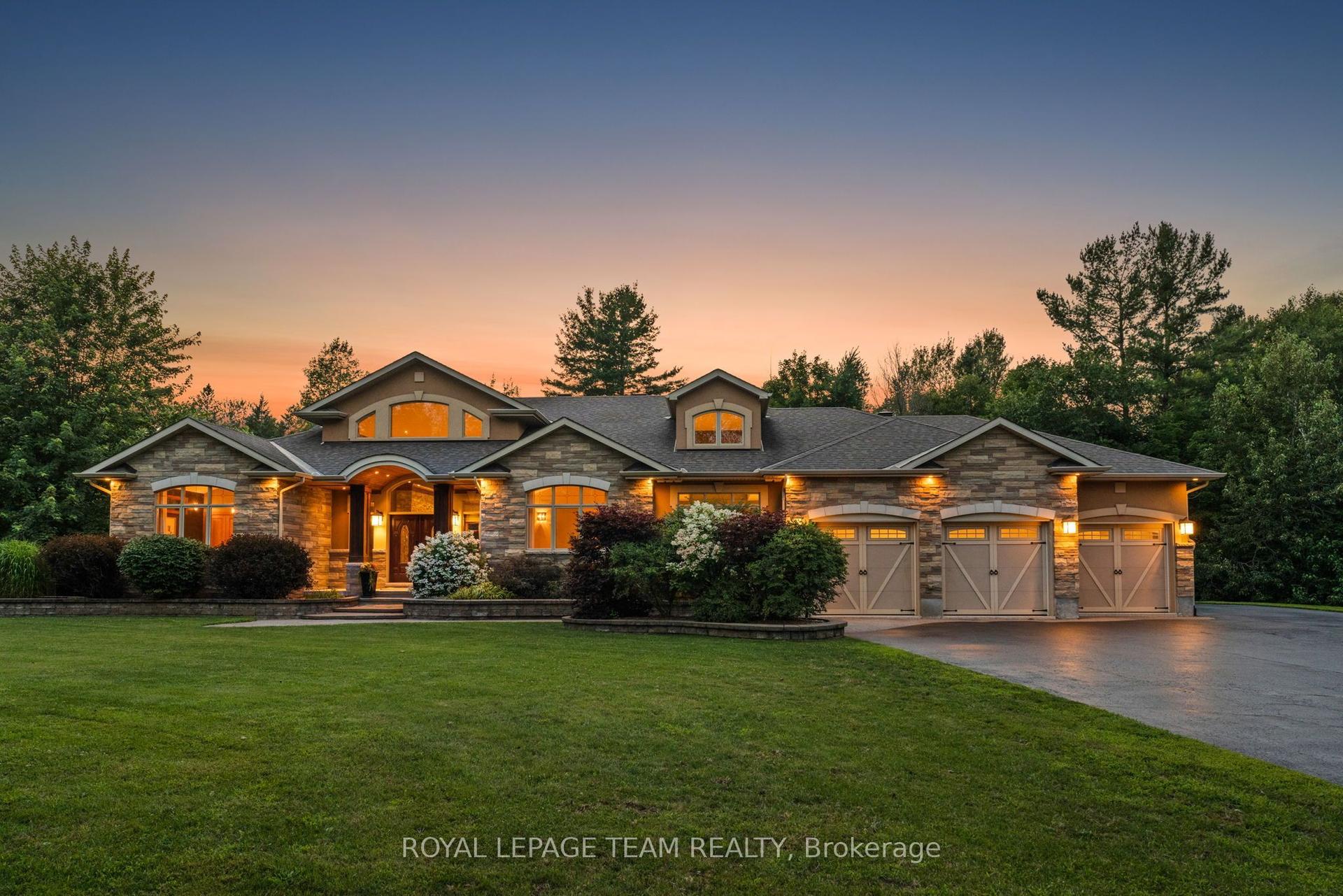 1343 Terrace Ridge Drive, Carp - Huntley Ward — Detached for sale, photo 1