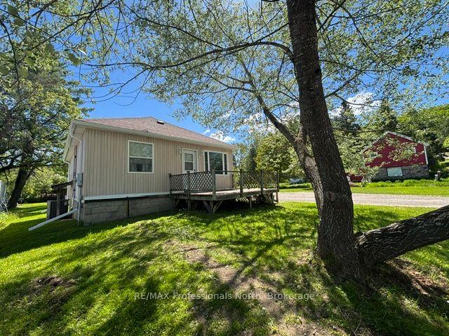 14 Chandos Street, Minden Hills — Detached for sale, photo 1
