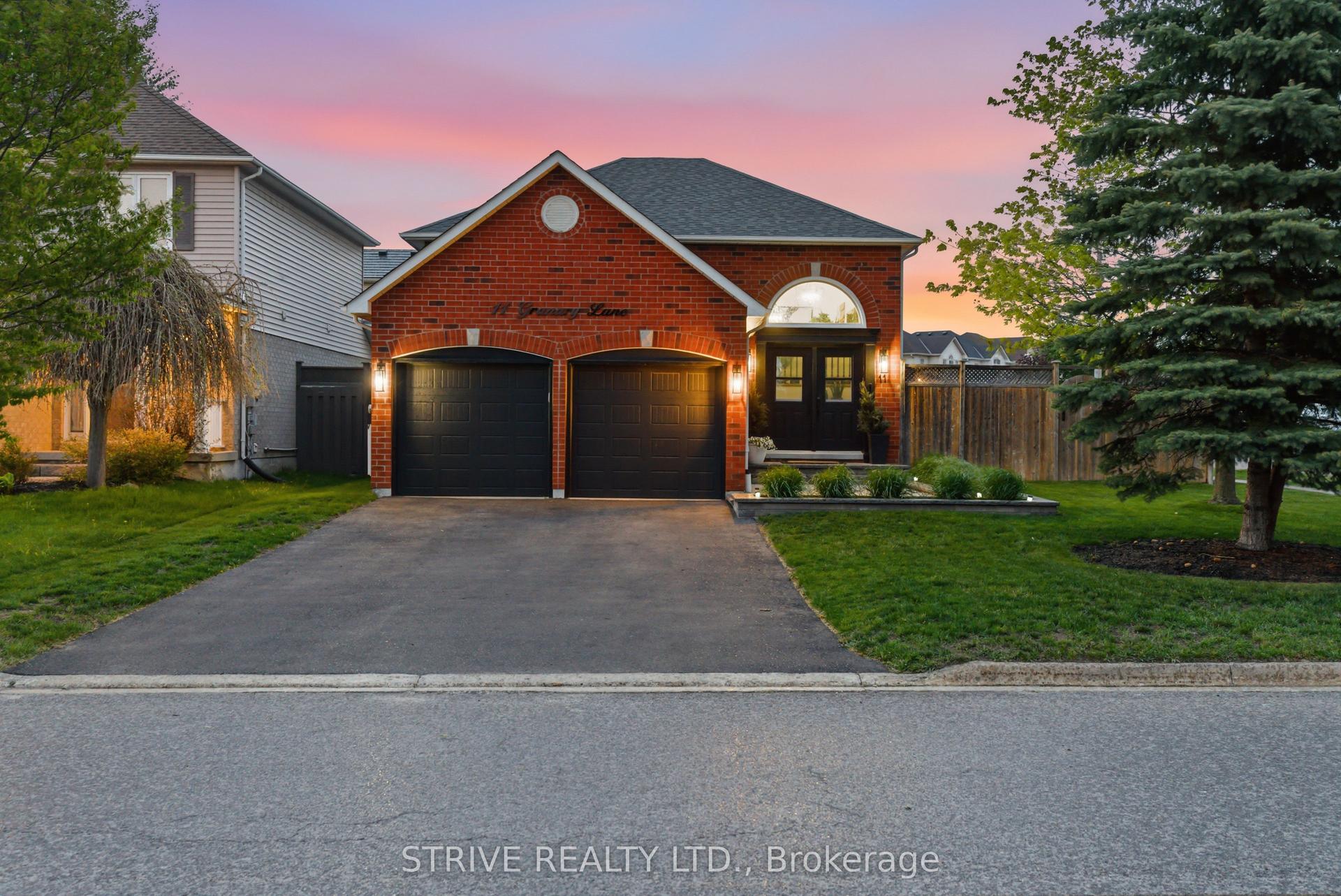 11 Granary Lane — photo 1