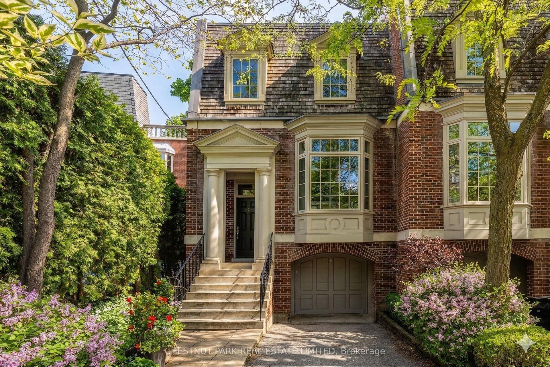 40 Summerhill Gardens — photo 1