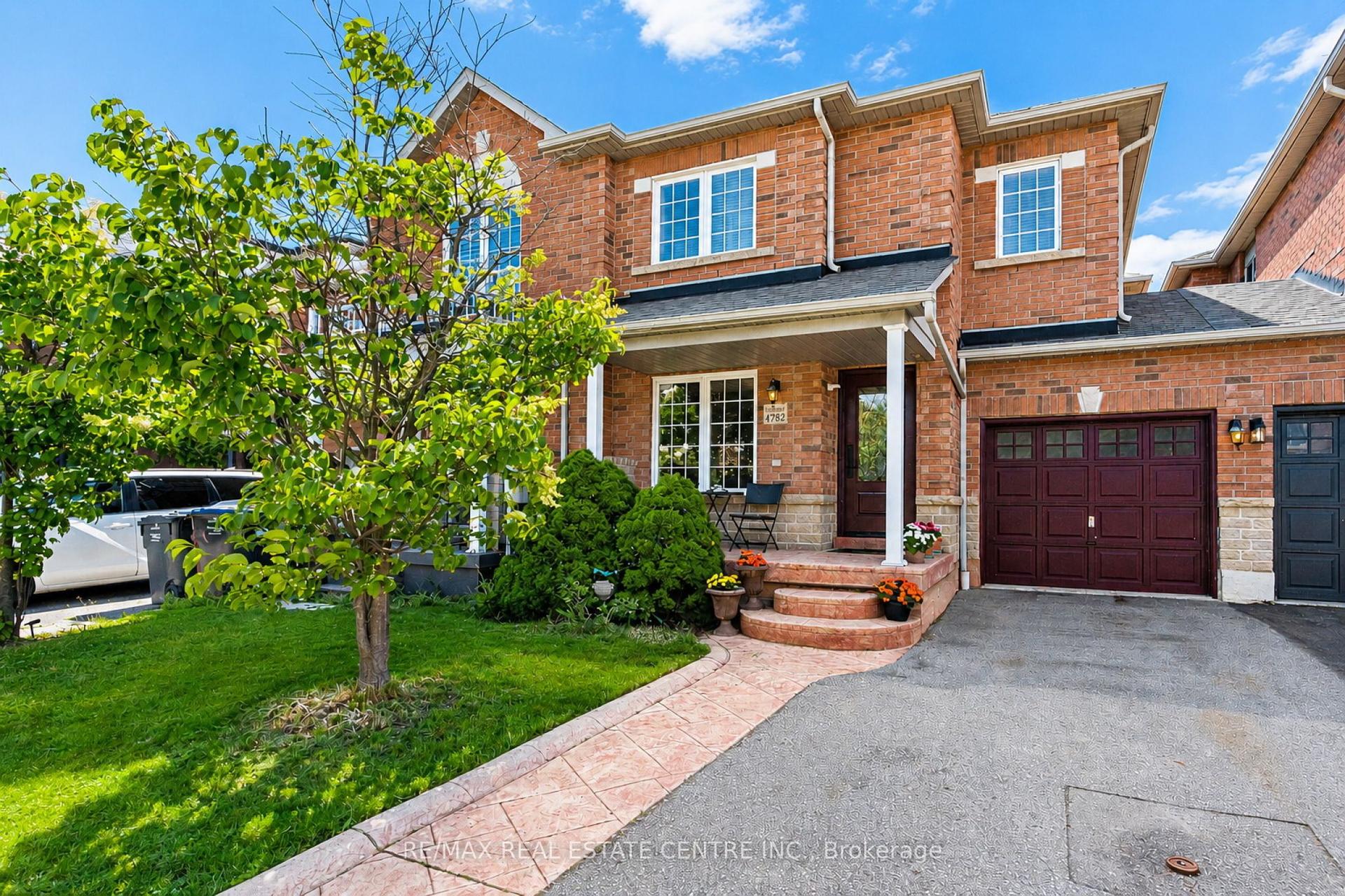 4782 James Austin Drive, Mississauga — Townhouse for sale, photo 1