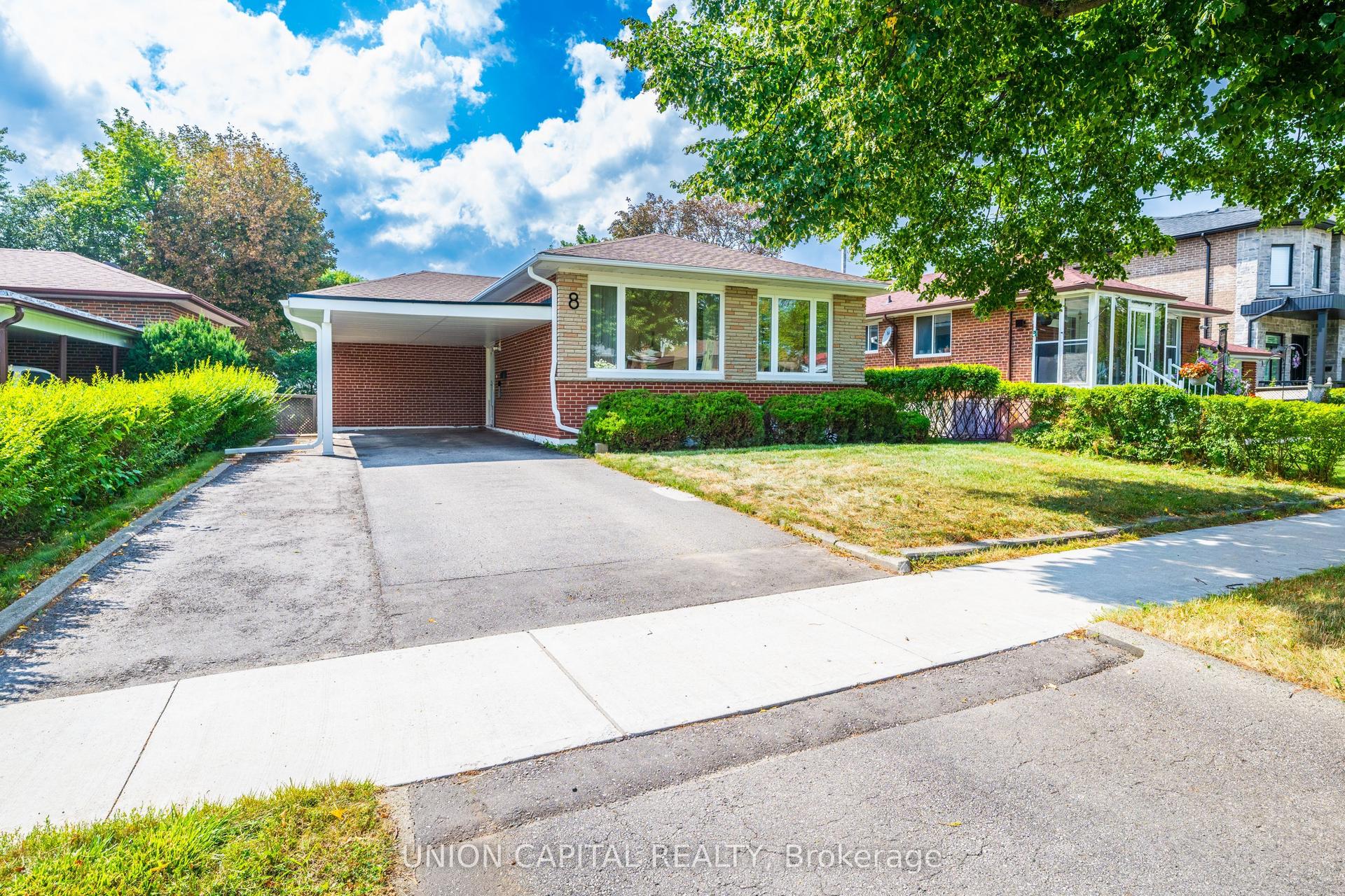 8 Baybrook Crescent, Toronto — Detached for sale, photo 1