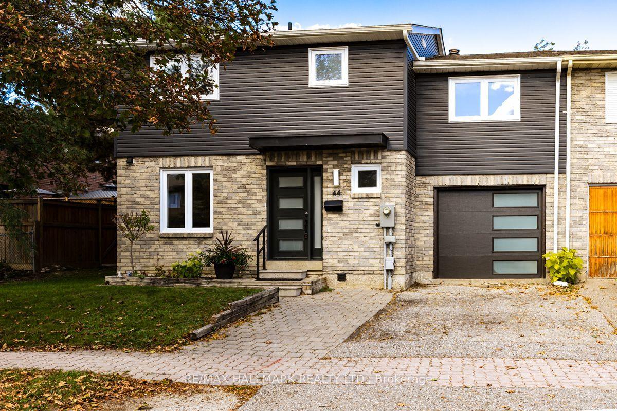 44 Michael Drive, Richmond Hill — Townhouse for sale, photo 1