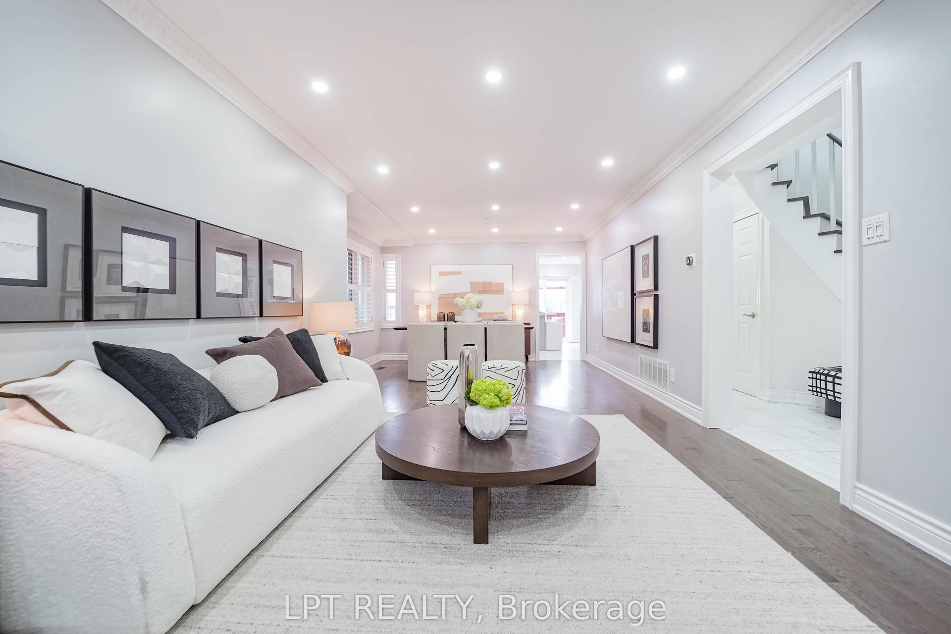 40 Dewberry Drive — photo 1