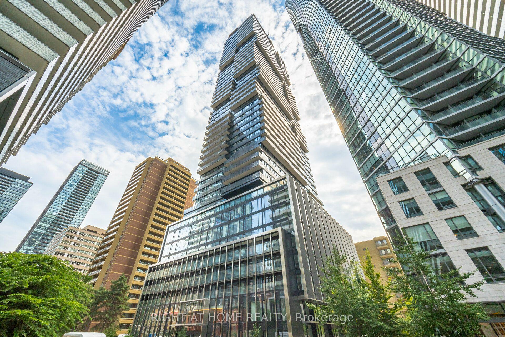 55 Charles Street E 4403 #4403, Toronto — Condo for lease, photo 1