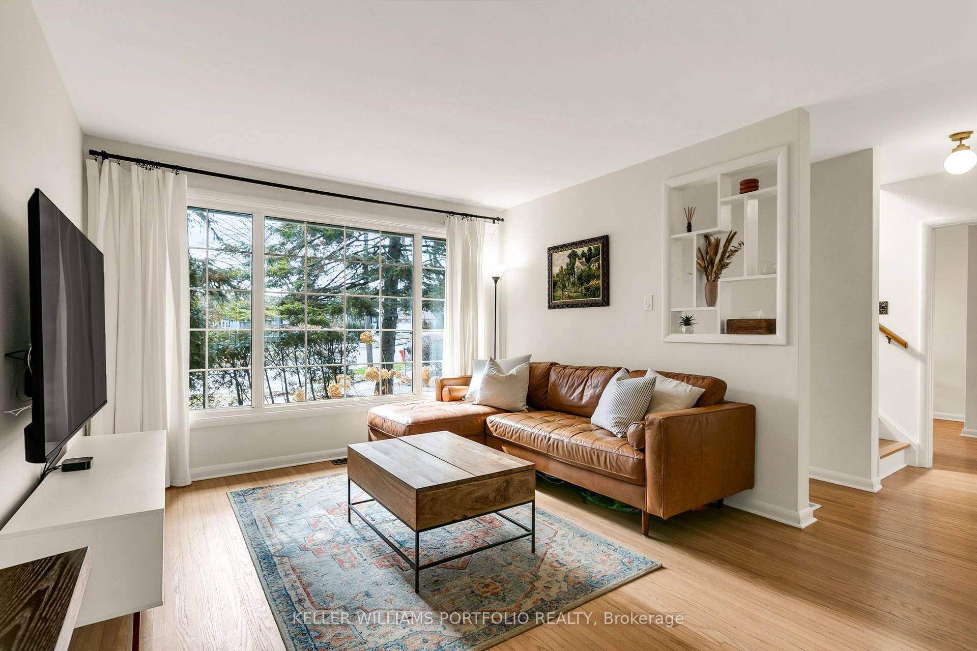 88 Sabrina Dr Drive, Toronto — Detached for lease, photo 1