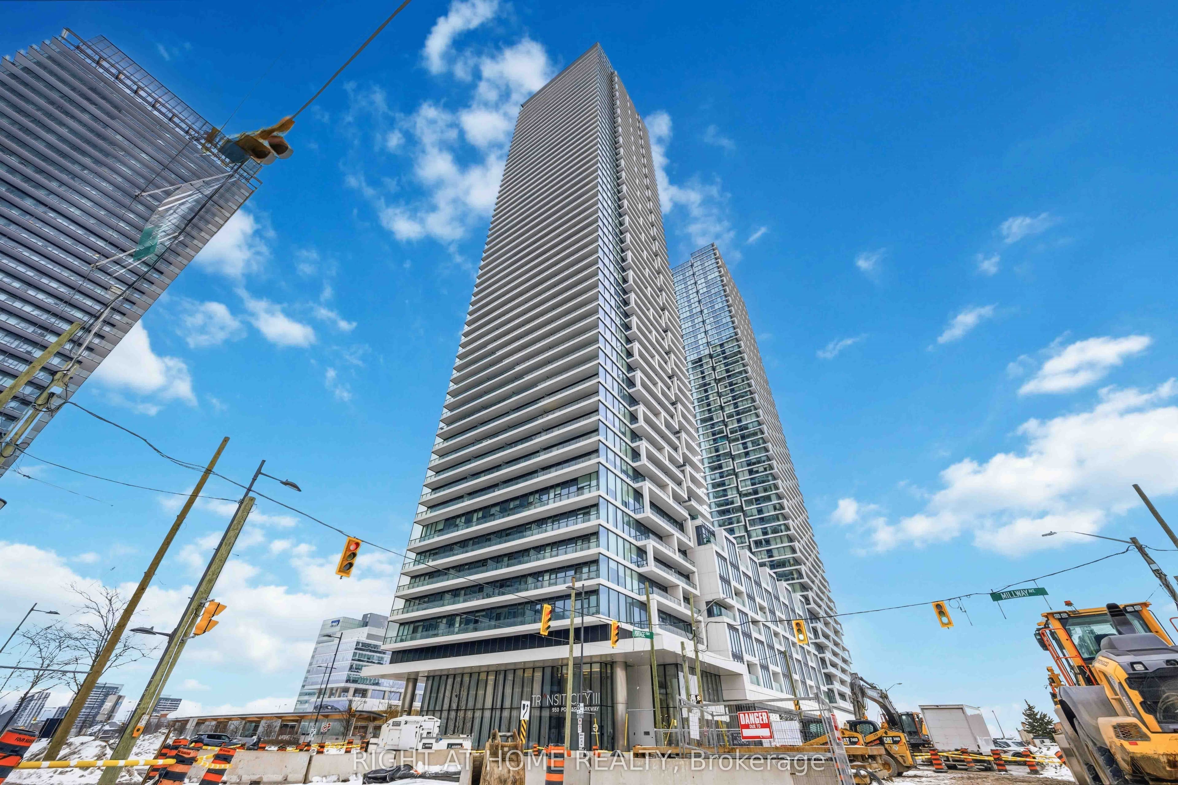 950 Portage Parkway 307 #307 — photo 1