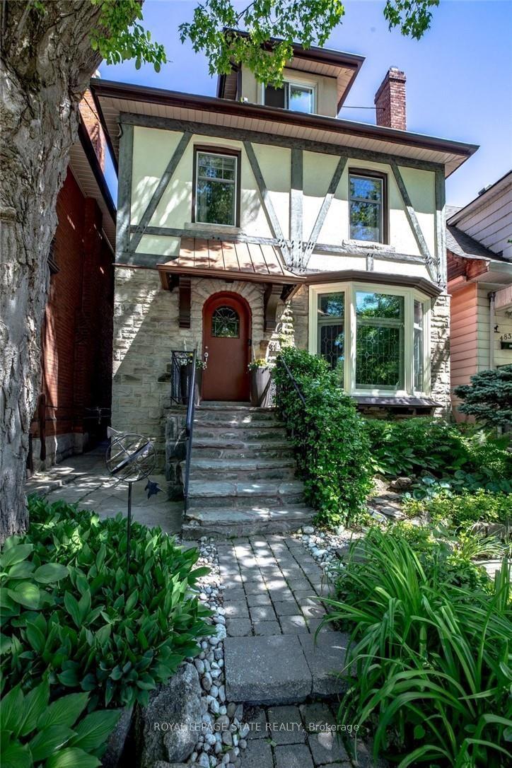481 Dundurn Street S — photo 1