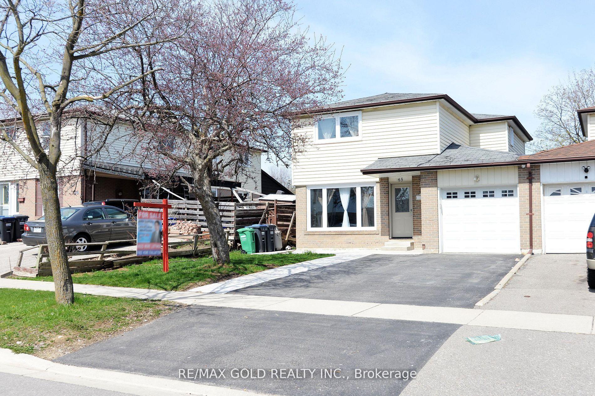 48 Garside Crescent, Brampton — Detached for sale, photo 1