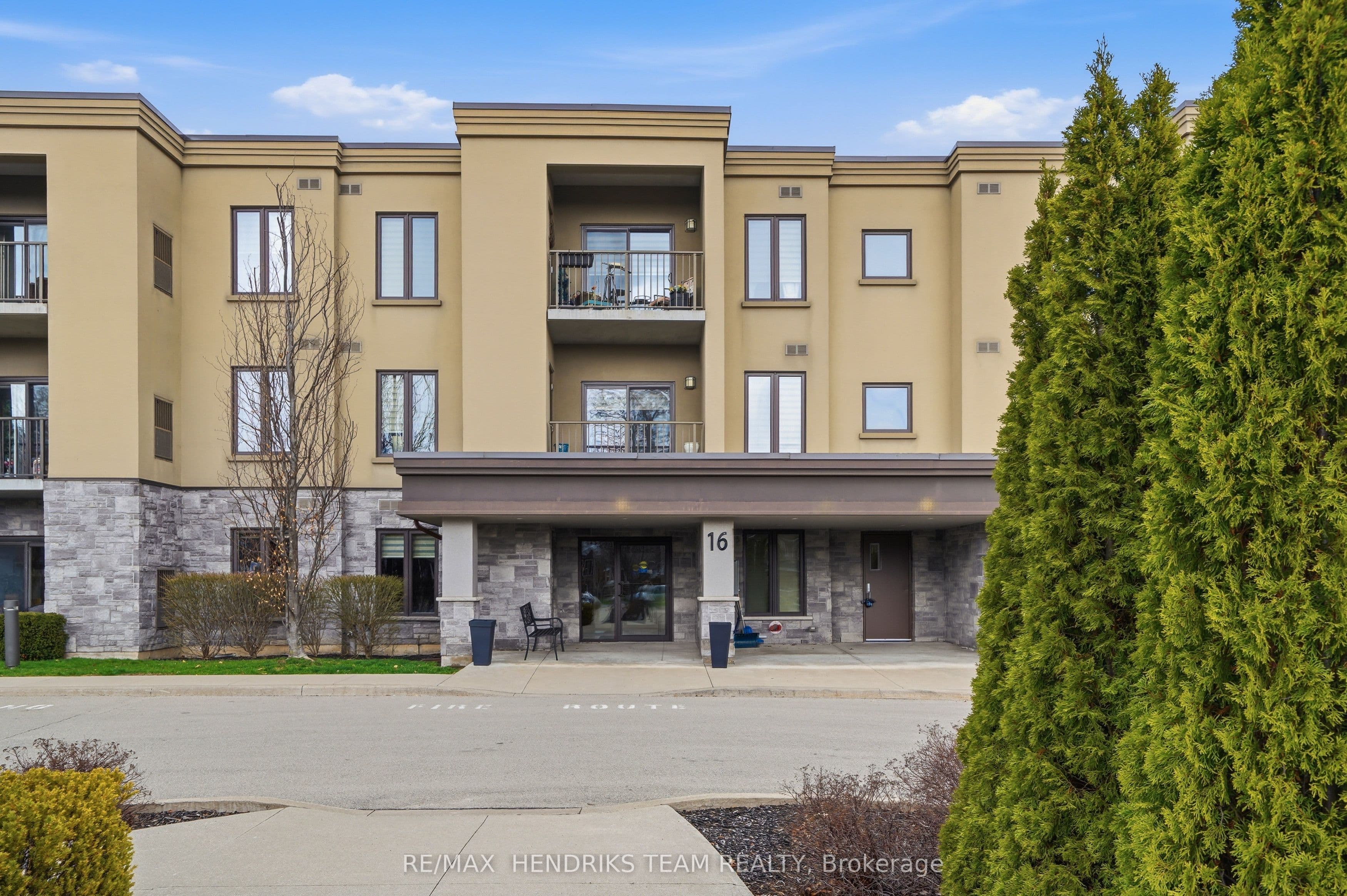 16 Sullivan Avenue 109 #109 — photo 1