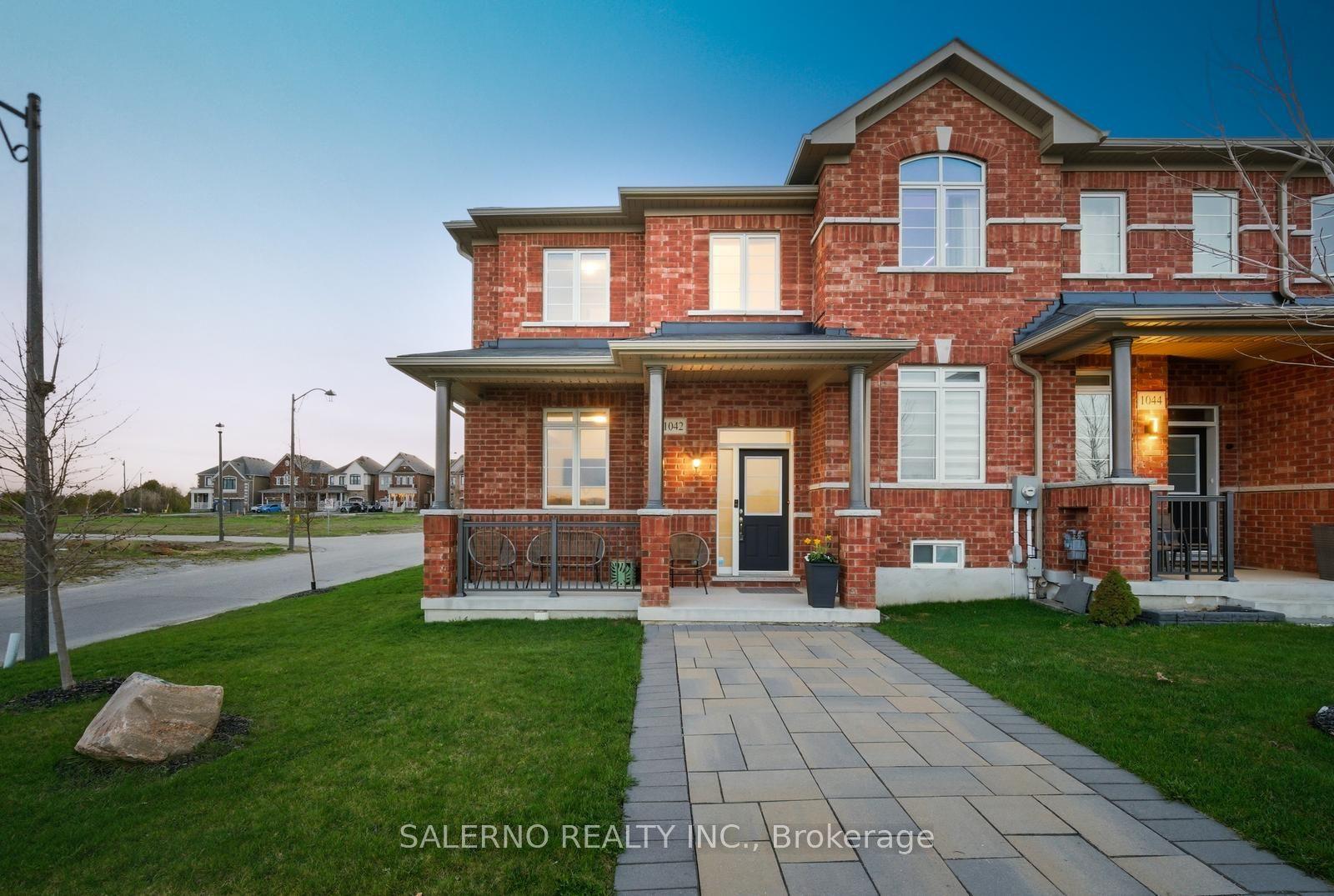 1042 Murrell Boulevard — photo 1