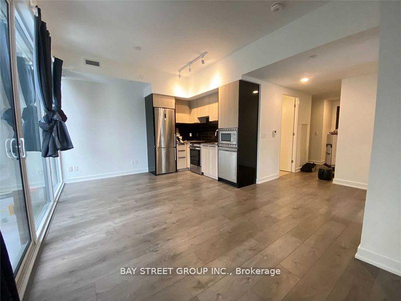 18 Maitland Terrace 506 #506 — photo 1