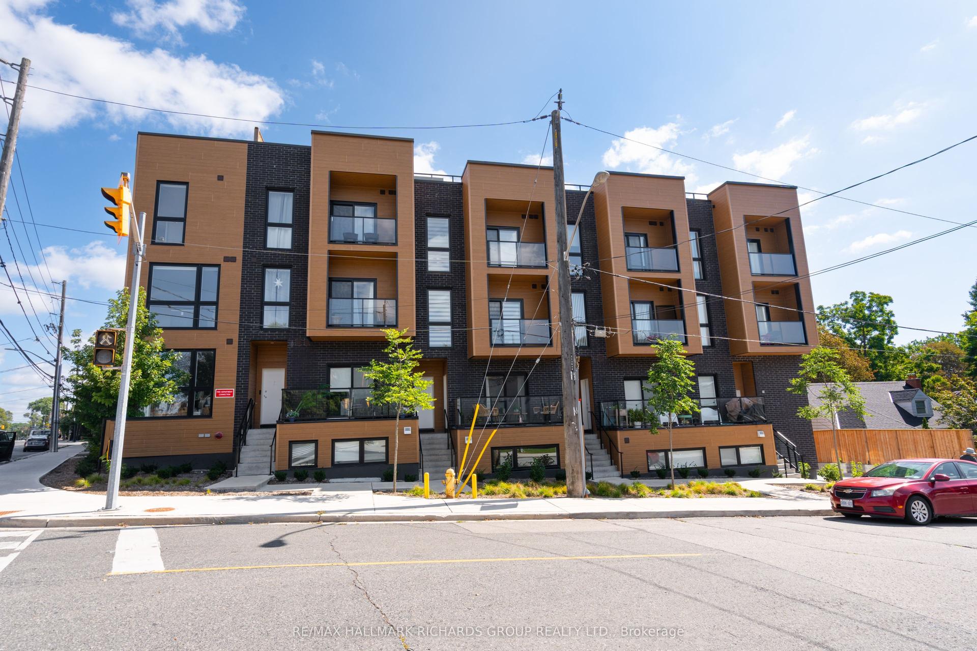 35 Birchcliff Avenue 4 #4, Toronto — Condo Town for sale, photo 1