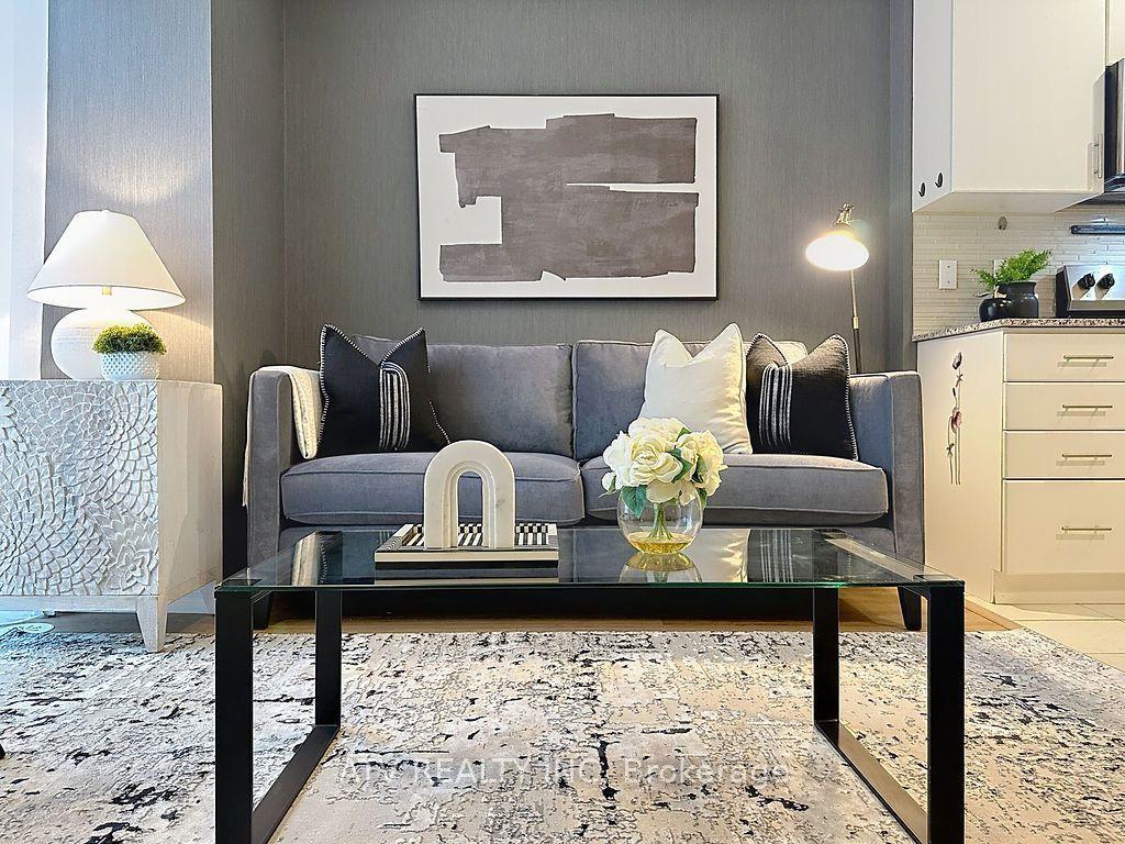 26 Fieldway Road 35 #35, Toronto — Condo Town for lease, photo 1