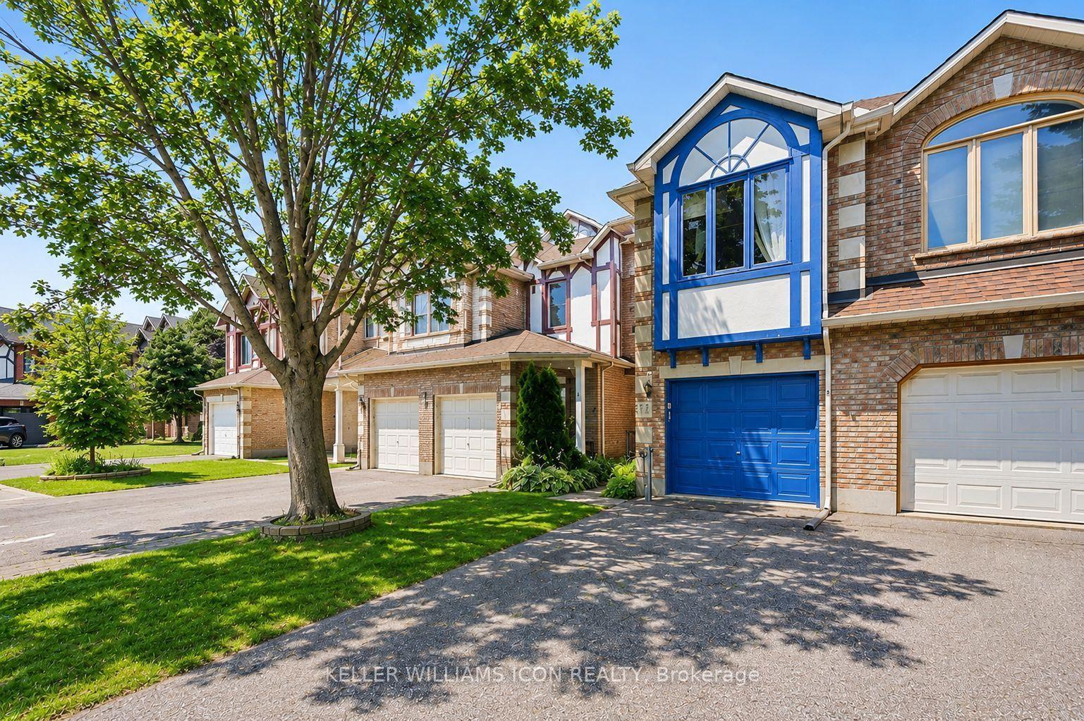 15 Locheland Crescent, Barrhaven — Townhouse for sale, photo 1