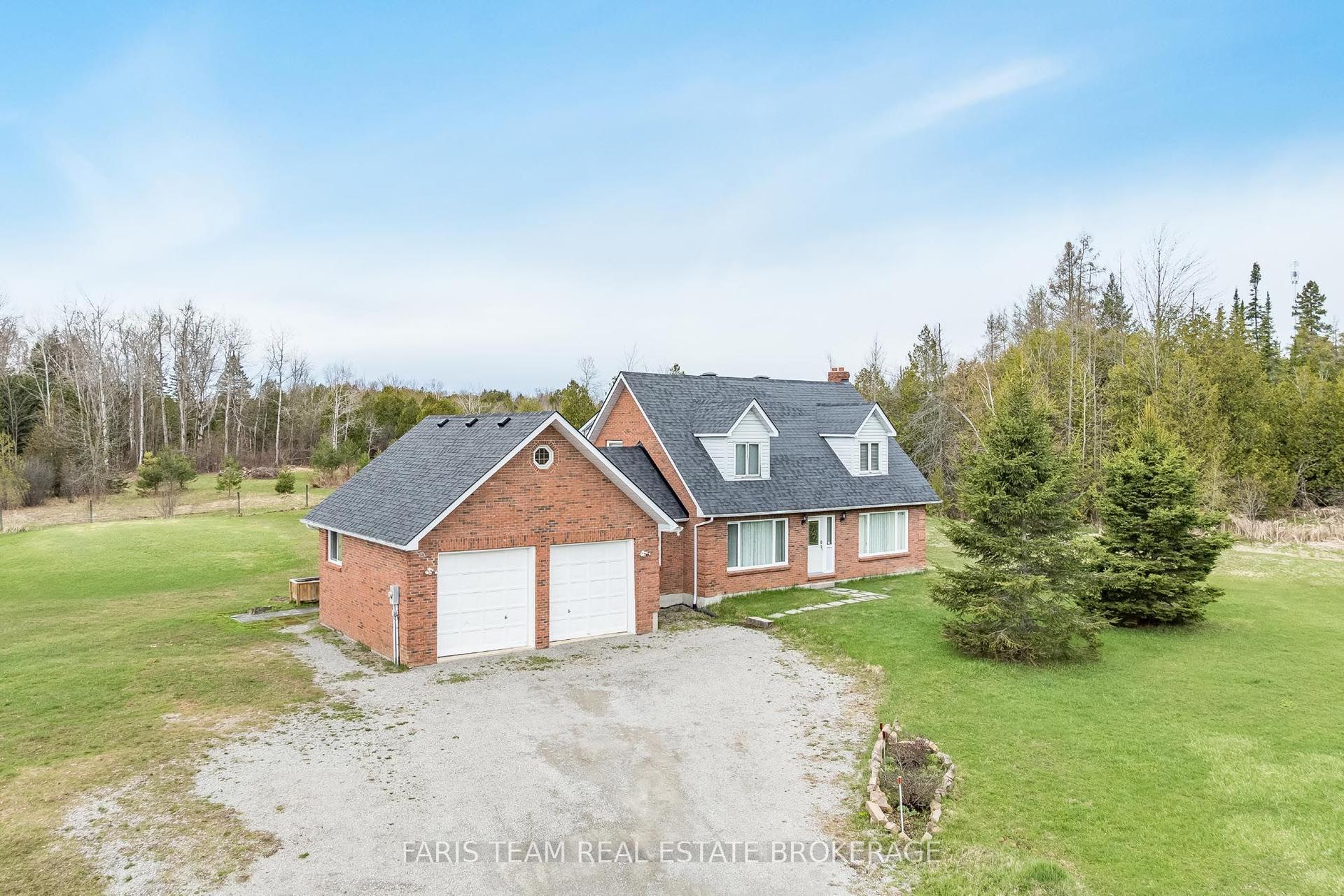 2104 Newton Street — photo 1