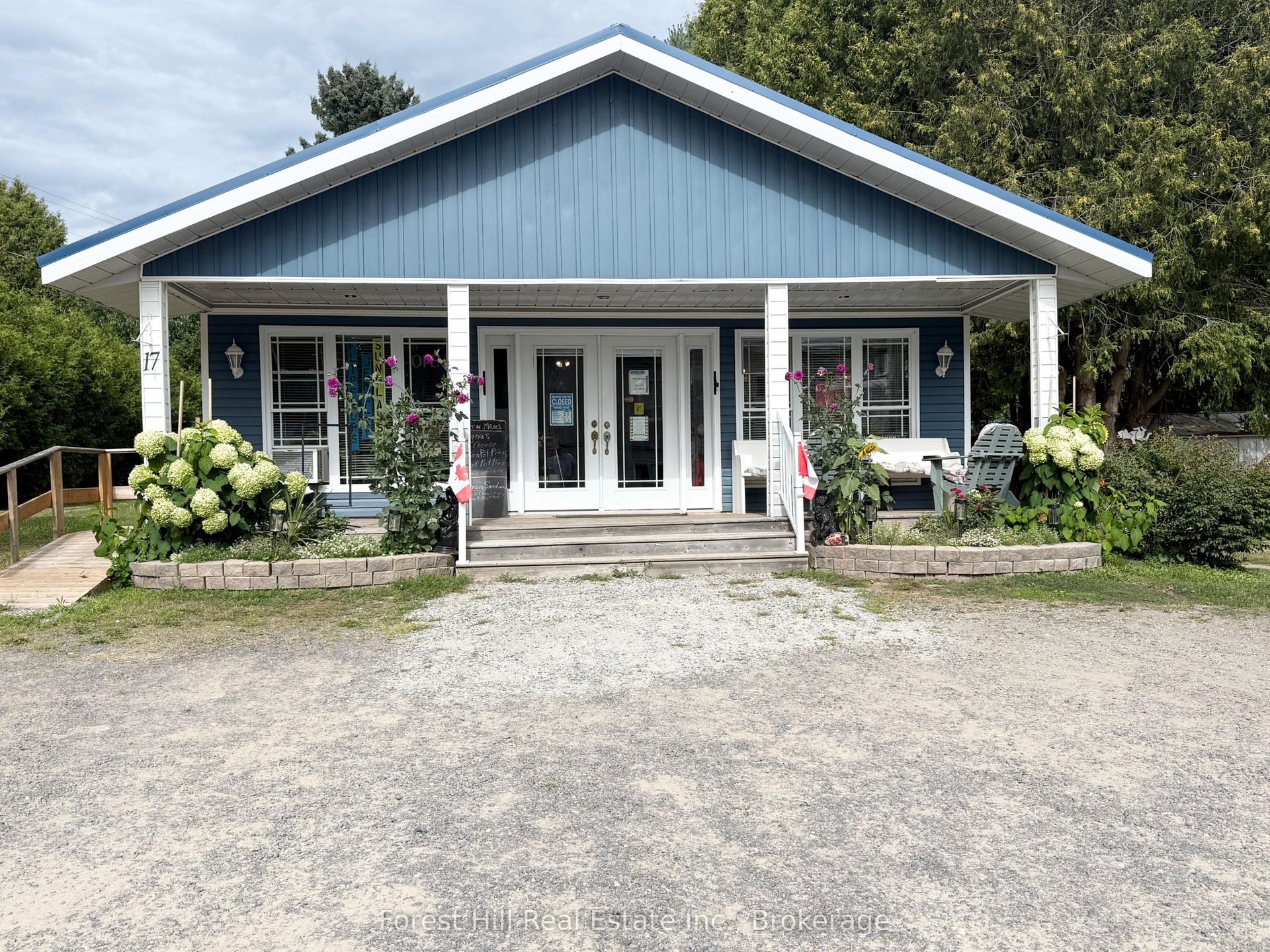 17 Davis Drive, Parry Sound Remote Area — Detached for sale, photo 1