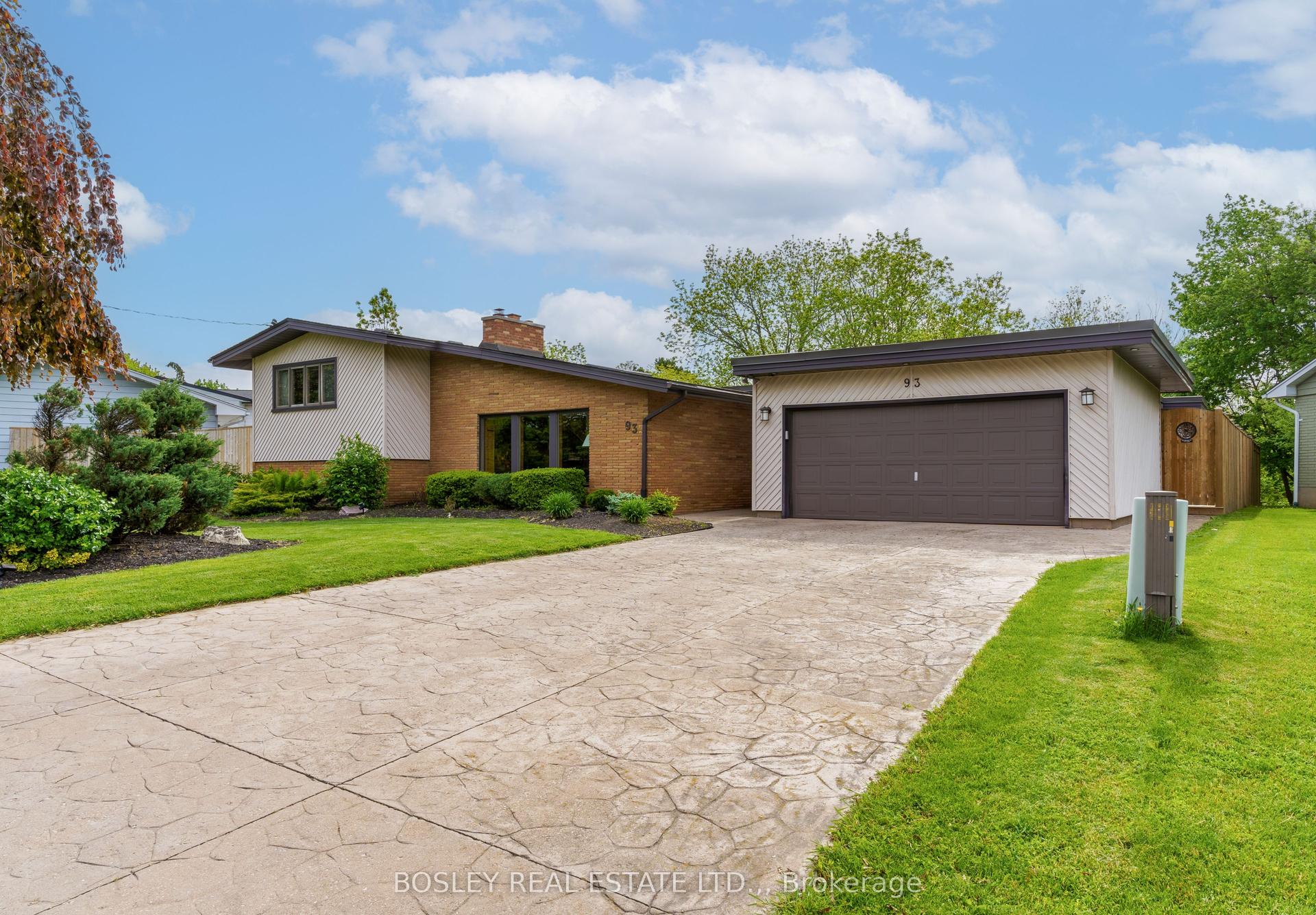 93 Riverview Boulevard — photo 1