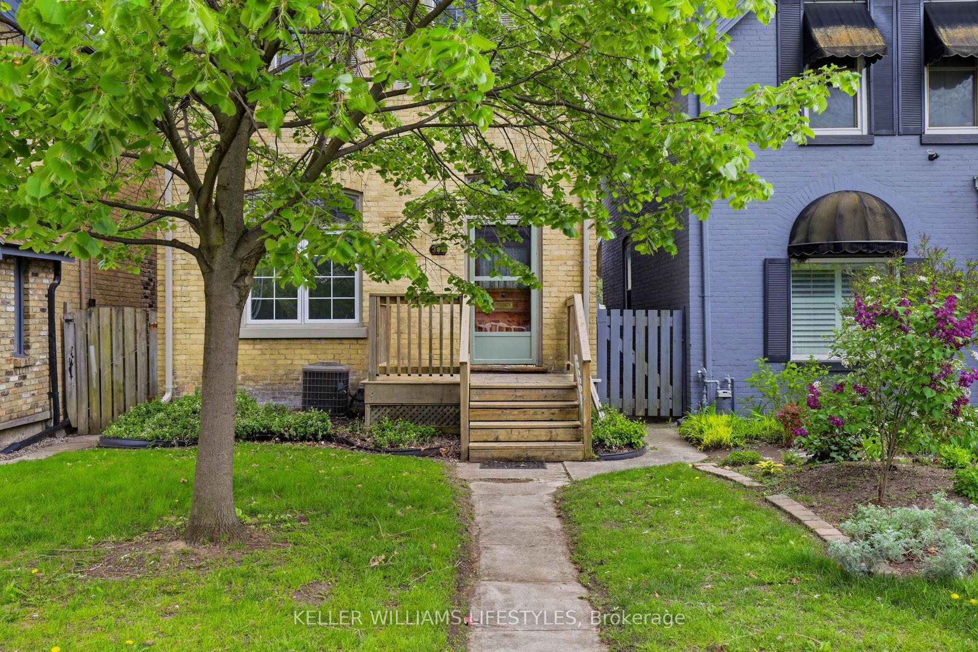 303 Pall Mall Street — photo 1