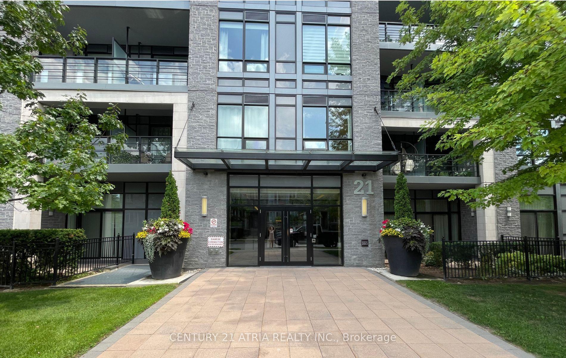 21 Clairtrell Road 201 #201, Toronto — Condo for lease, photo 1