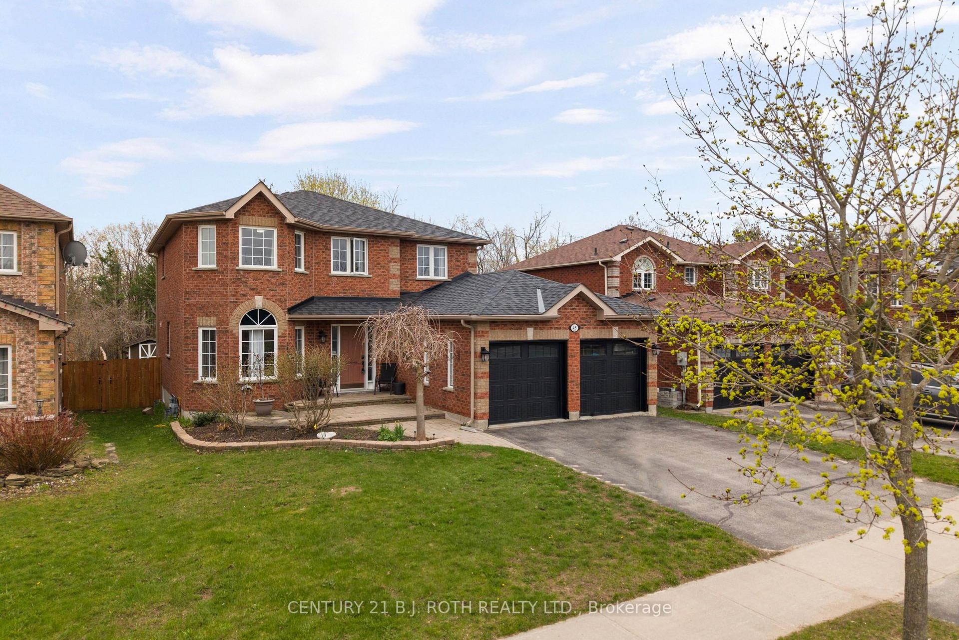45 White Elm Road — photo 1