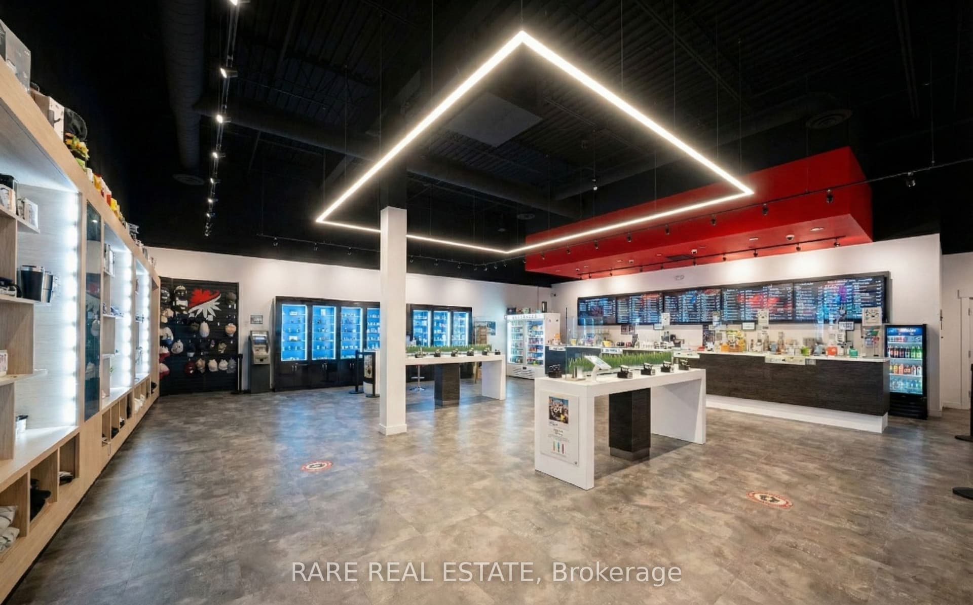 4635 Queen Street A #A — photo 1