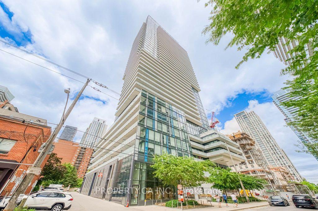 161 Roehampton Avenue 3205 #3205, Toronto — Condo for lease, photo 1