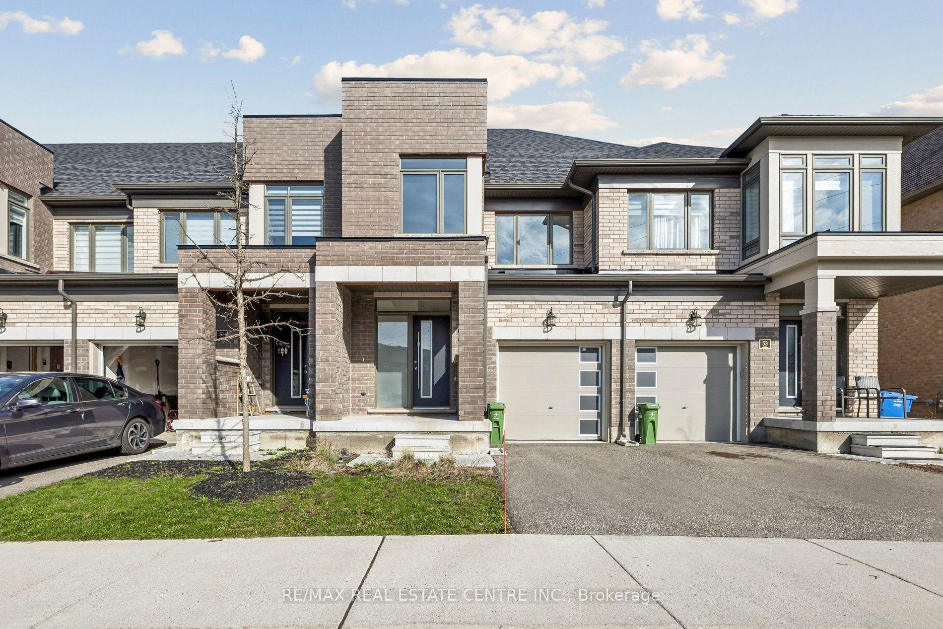 166 Deerpath Drive 52 #52 — photo 1